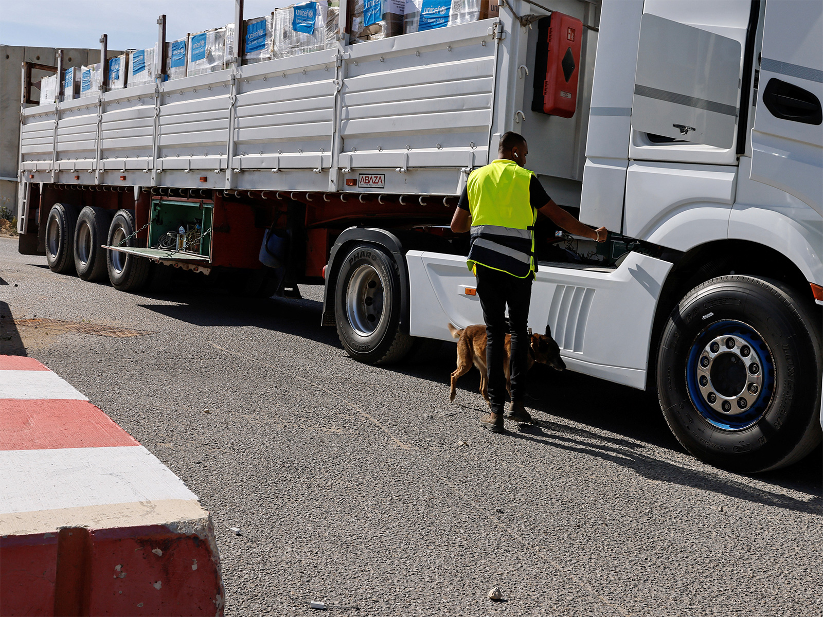 Aid truck entering into Gaza (File Photo/ Reuters)