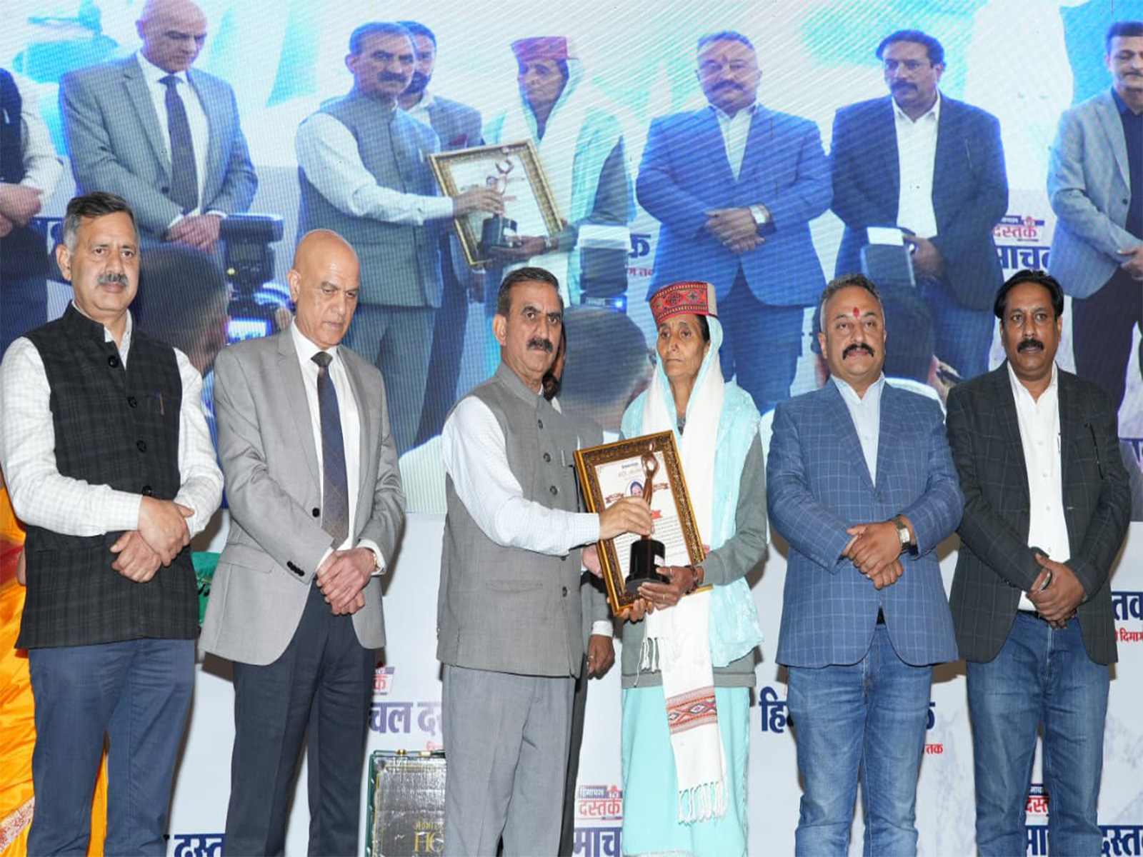 CM Sukhu honors women at 'Nari Tu Narayani' event (Photo/CMO)