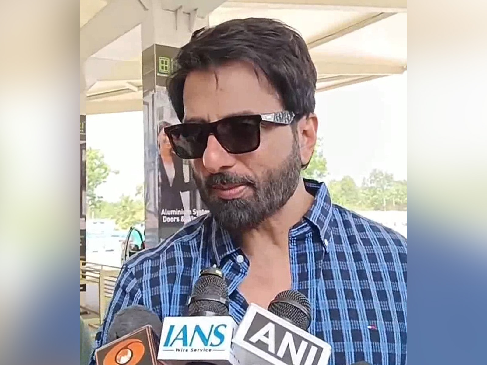 Actor Sonu Sood (Photo: ANI)