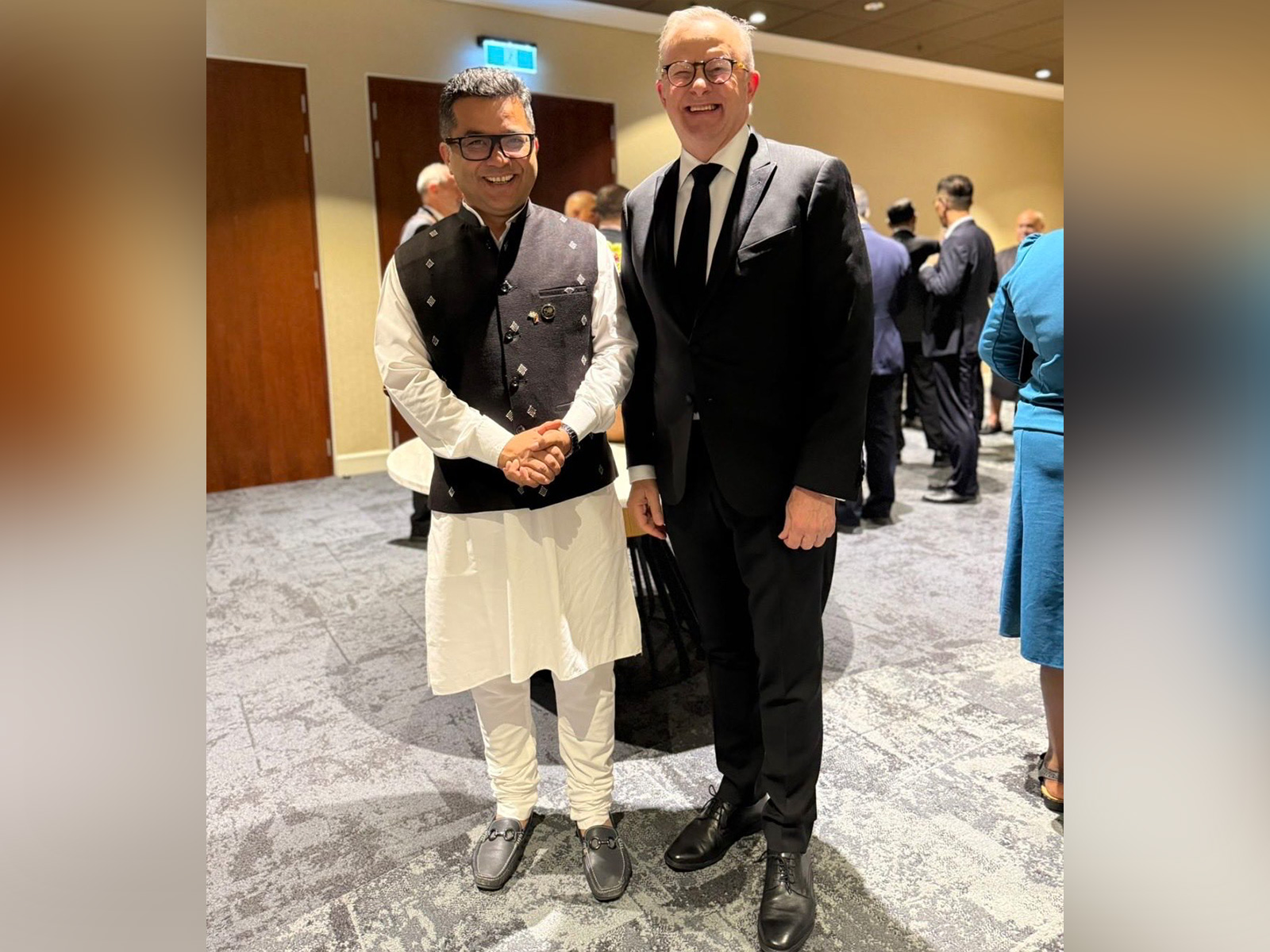 MoS Pabitra Margherita meets Australia PM Albanese at Port Moresby during Papua New Guinea I-day celebrations (Photo/X@PmargheritaBJP)