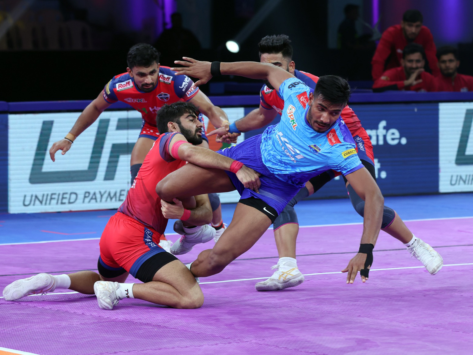 Players in action during PKL. (Photo/PKL) 