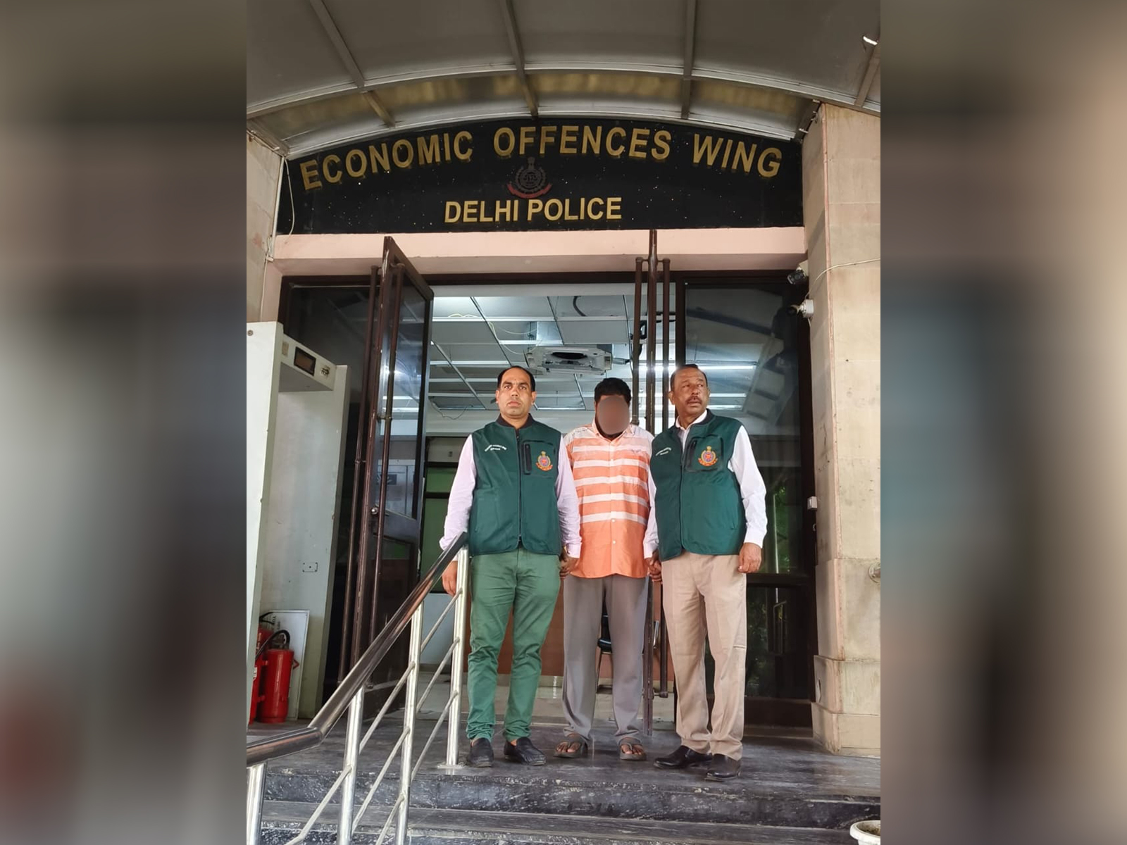 Delhi Police arrest former advocate in ₹100 crore ponzi scheme (Photo/ANI)