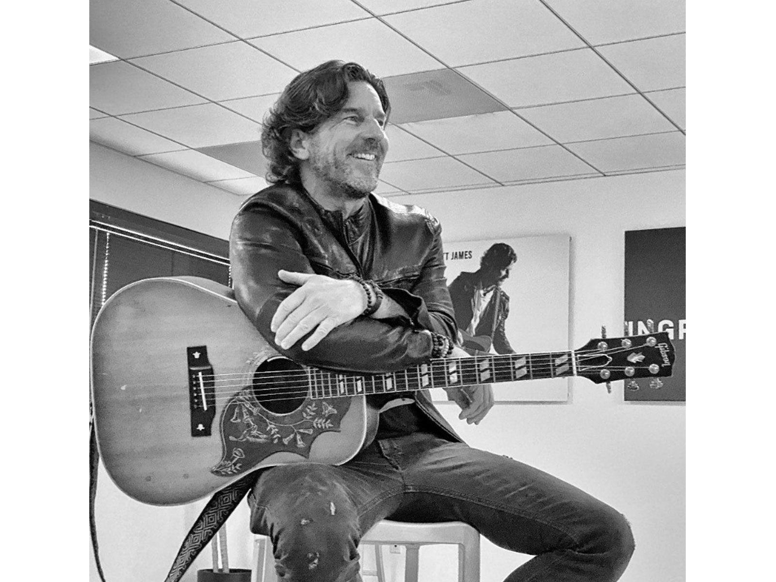 Brett James (Photo/instagram@brettjamessongs)