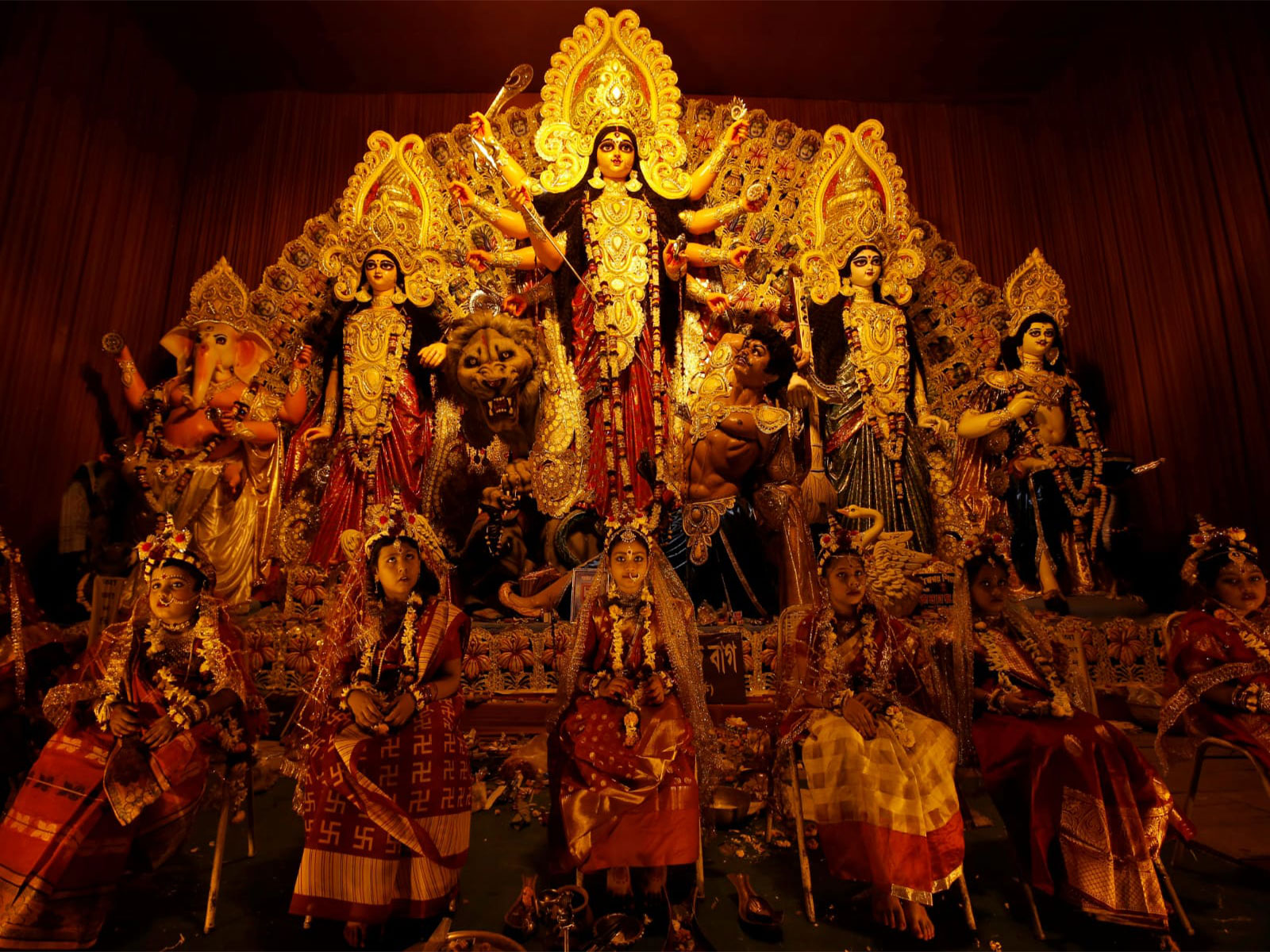 Idol of Goddess Maa Durga in a Puja Pandal (Photo/Reuters)