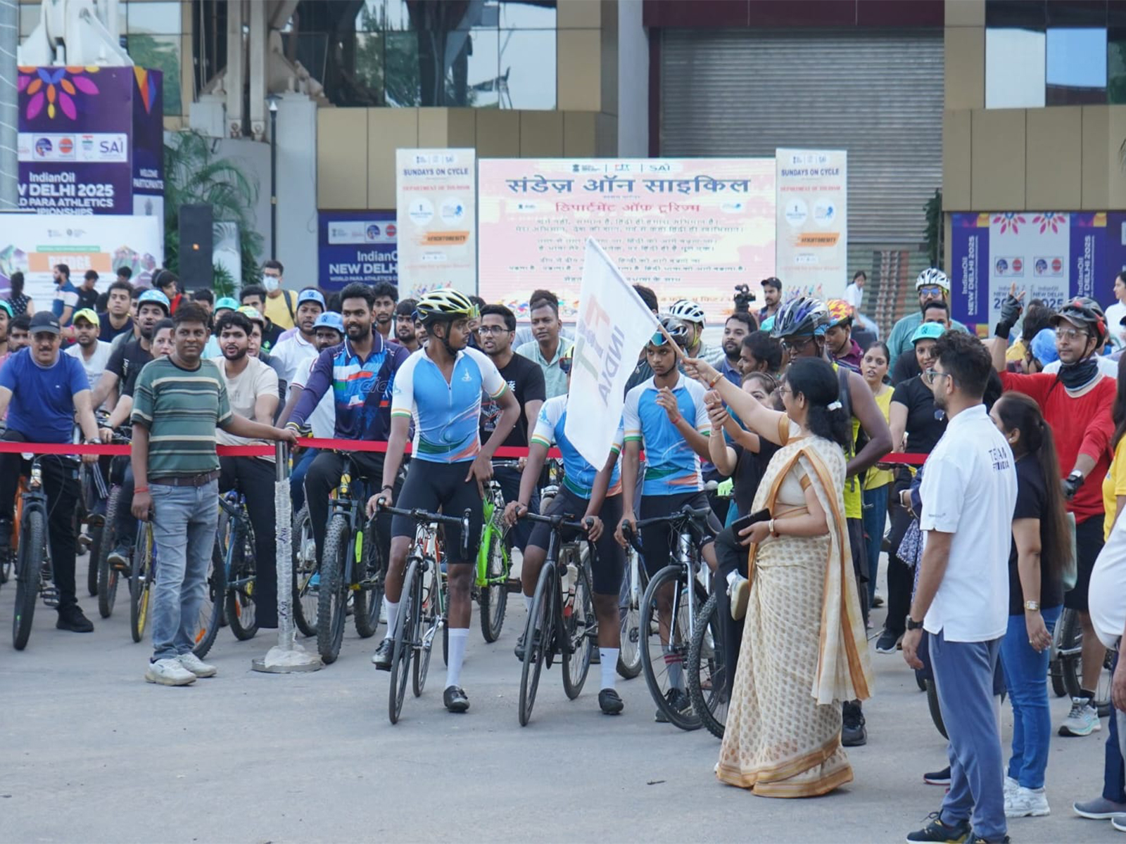 Fit India Sundays on Cycle celebrating World Car Free Day (Image: SAI media)