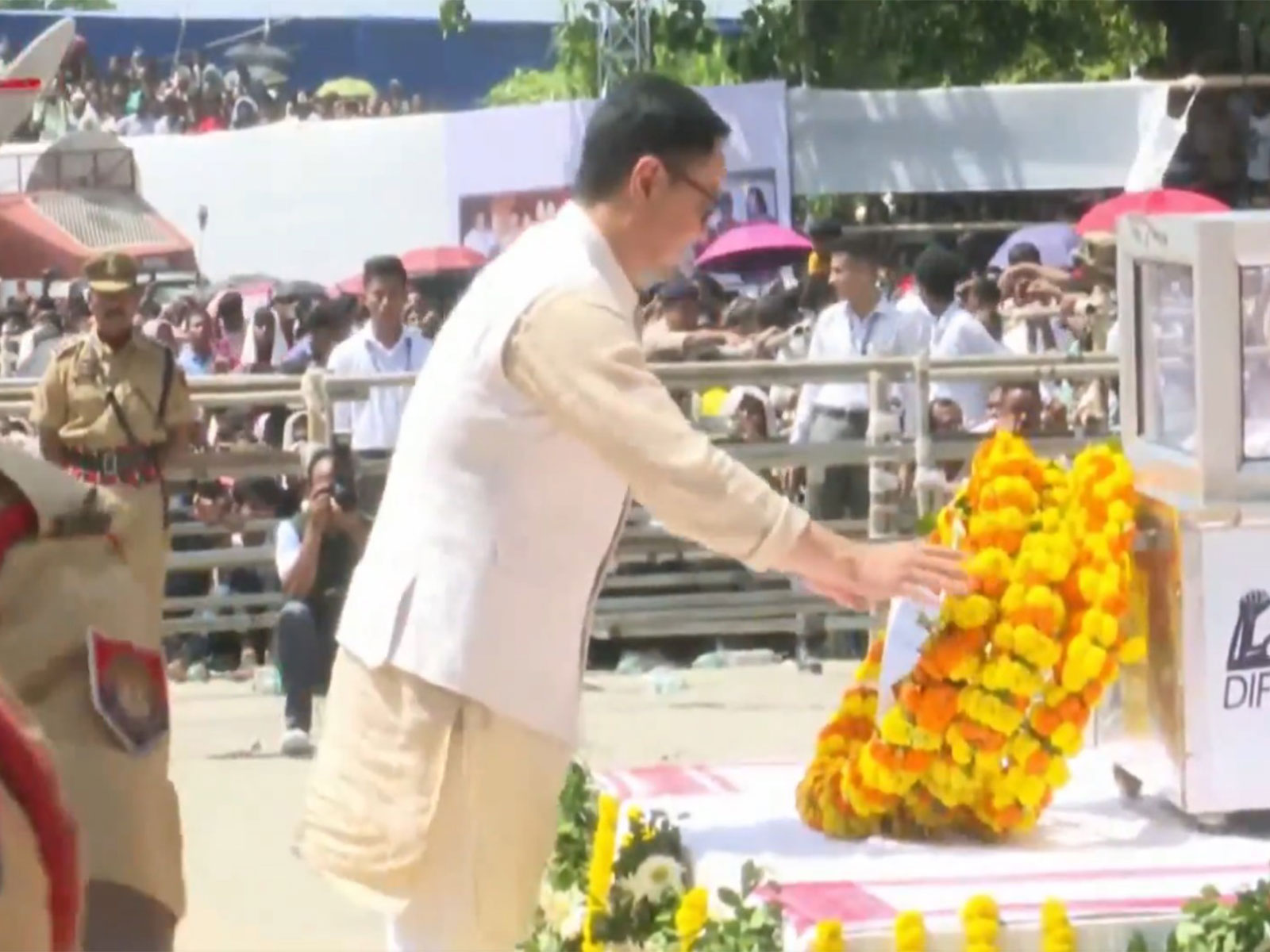 Union Minister Kiren Rijiju pays heartfelt tribute to Zubeen Garg