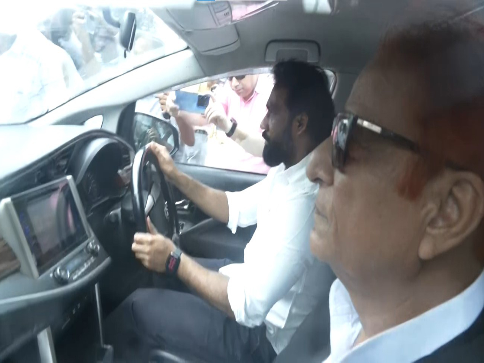 Azam Khan leaves Sitapur jail (Photo/ANI)