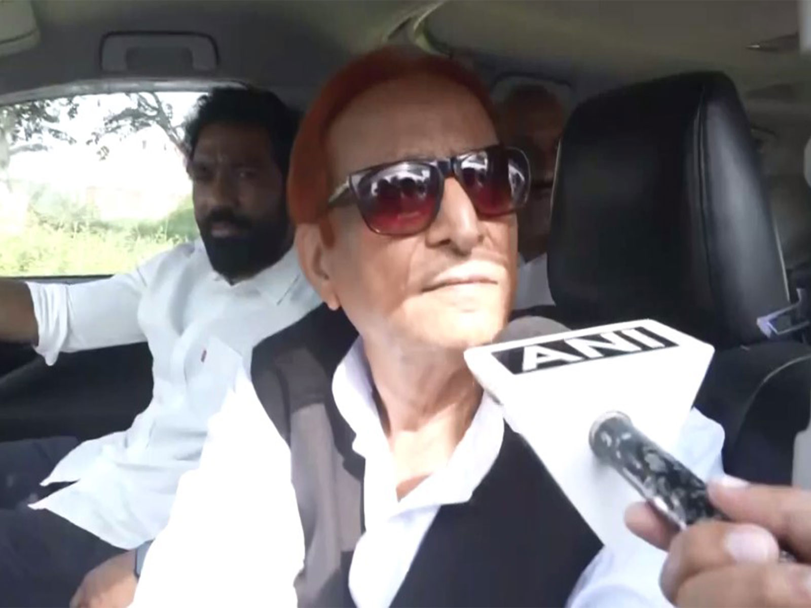 Samajwadi Party leader Azam Khan (Photo: ANI)