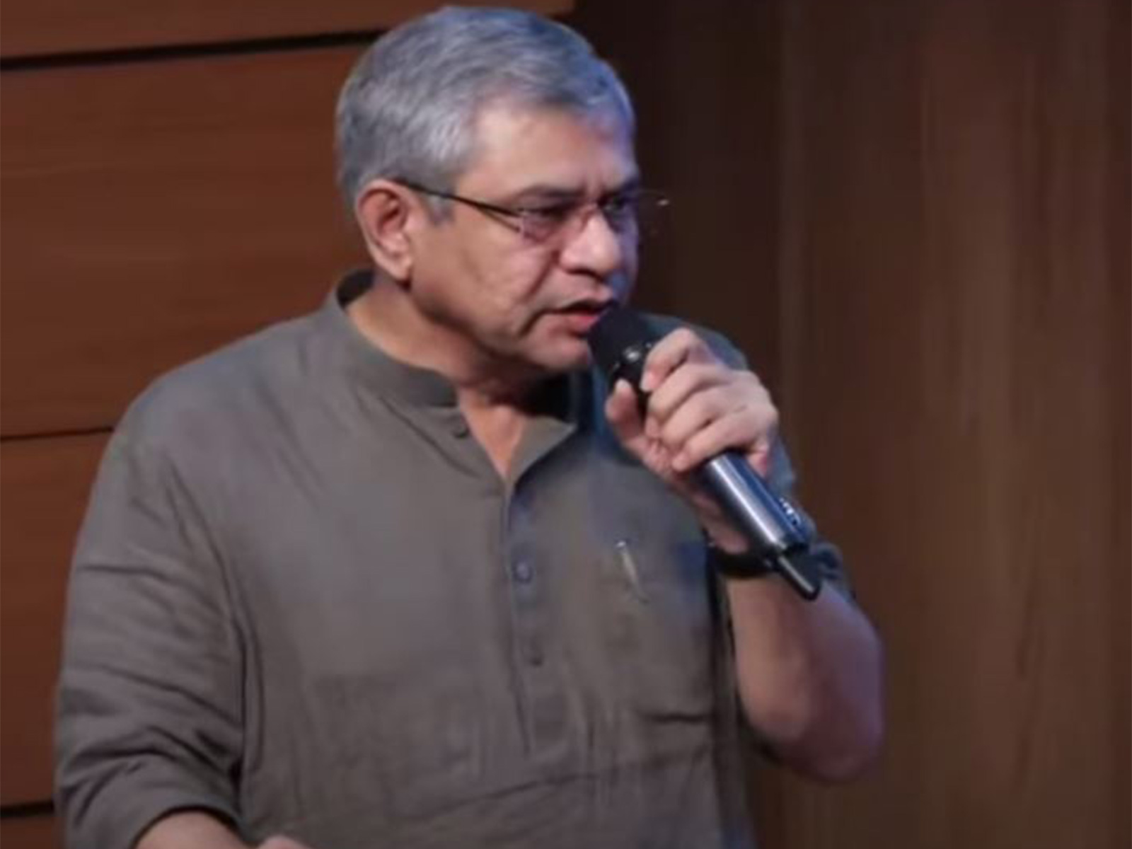 Union Minister for Information and Broadcasting Ashwini Vaishnaw (Photo/ANI)