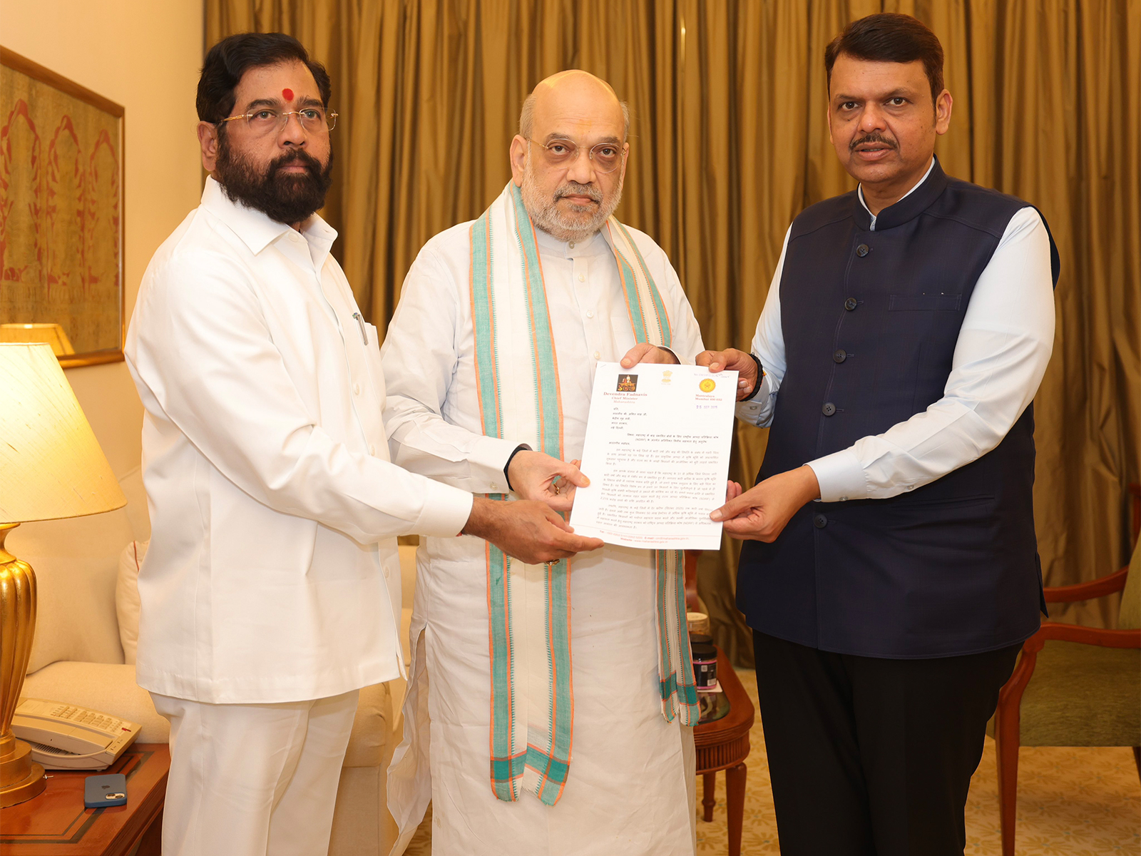 Maharashtra submits memorandum to Home Minister over losses incurred by farmers during heavy rain (Photo/X/@Dev_Fadnavis)