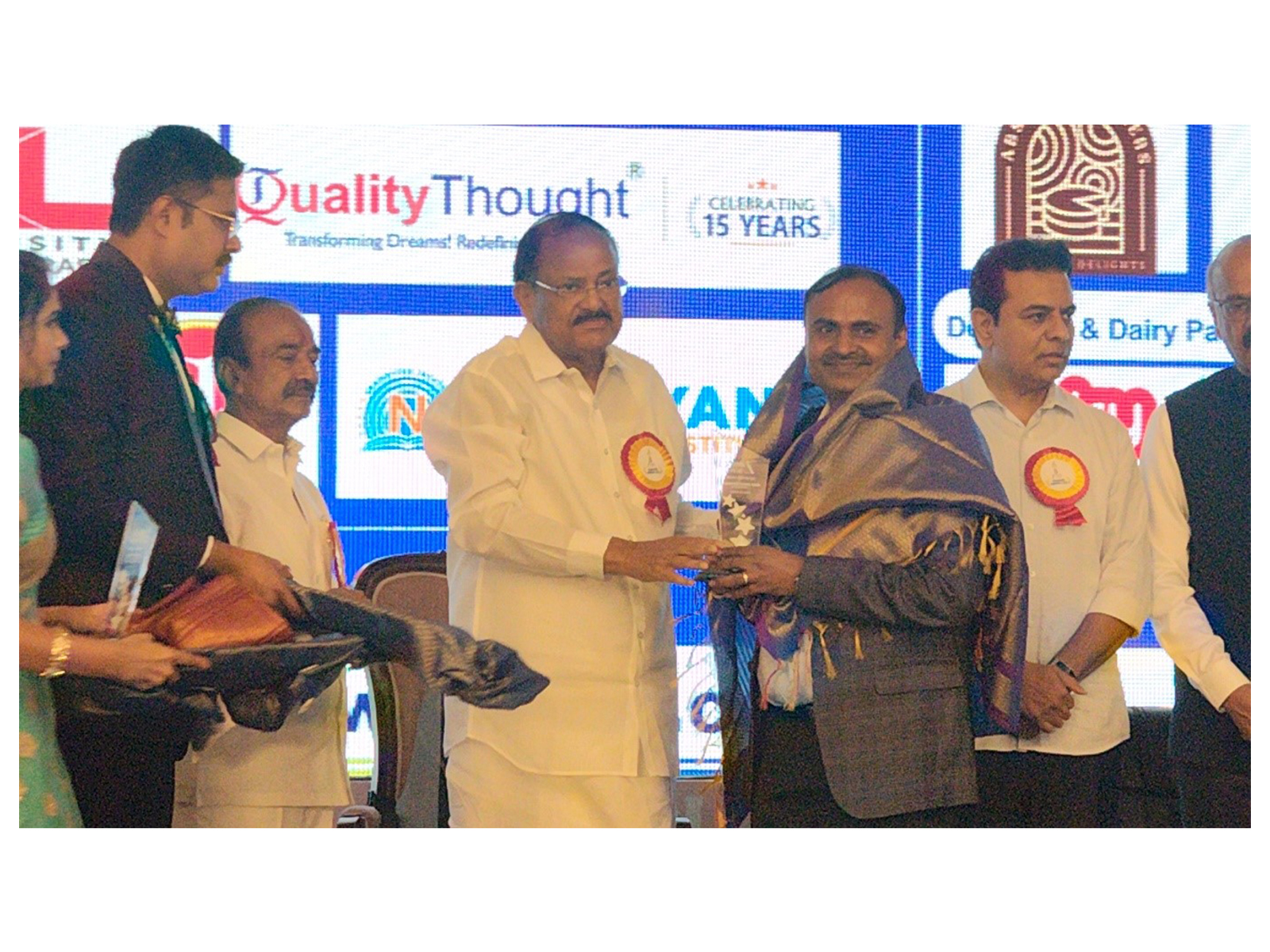 Zee5 2025 Achievers Award: Spryple CEO Dr. Boora Venkateswarlu Honored at Prestigious Ceremony for Contributions to SMEs