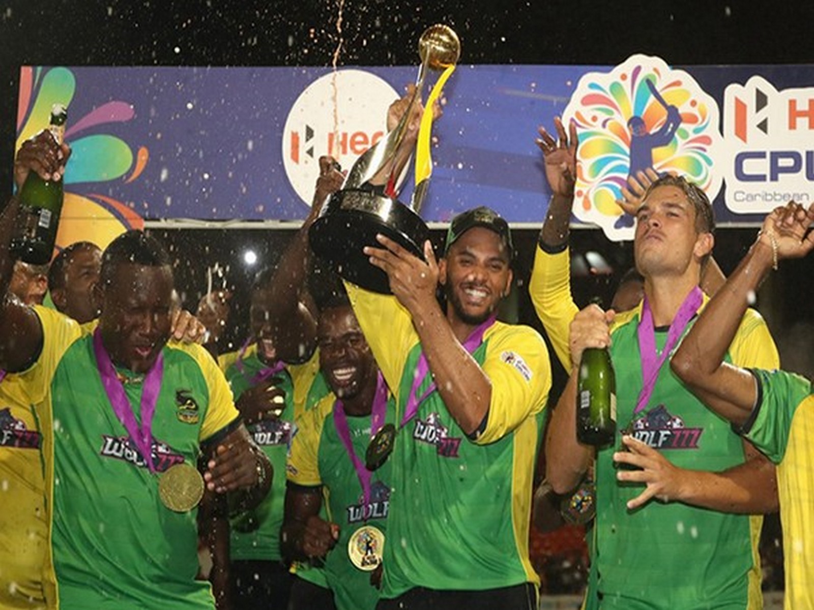 Jamaica Tallawahs lifting Caribbean Premier League 2022 trophy (Photo/CPL)