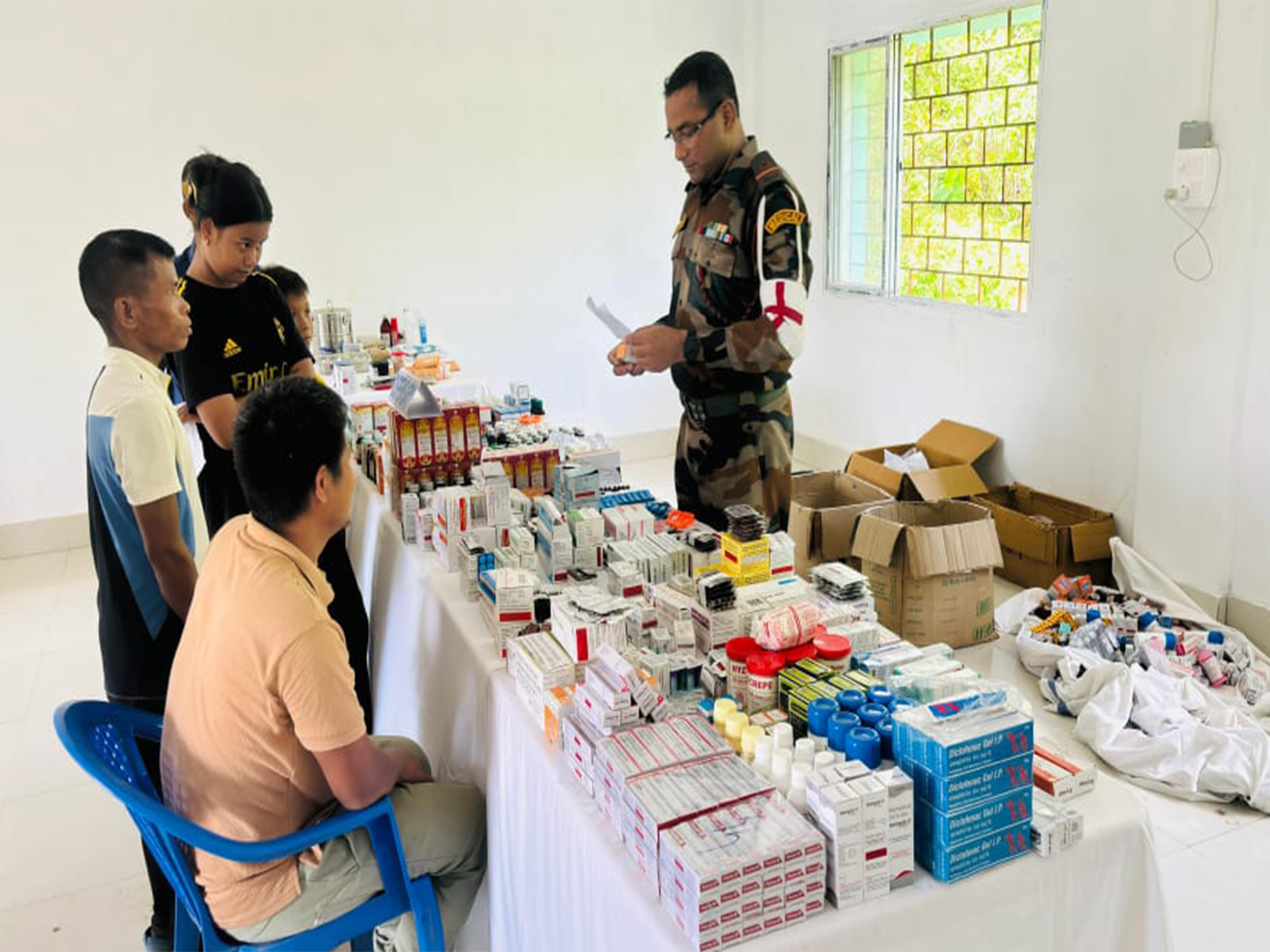 Assam Rifles conducts medical camp for BRU migrants in Tripura (Photo/Assam Rifles)
