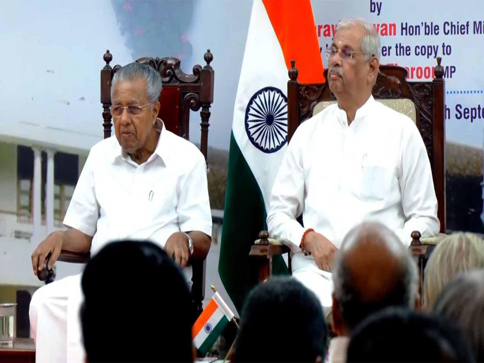 Kerala Chief Minister Pinarayi Vijayan and Governor Rajendra Vishwanath Arlekar (Photo/ANI)