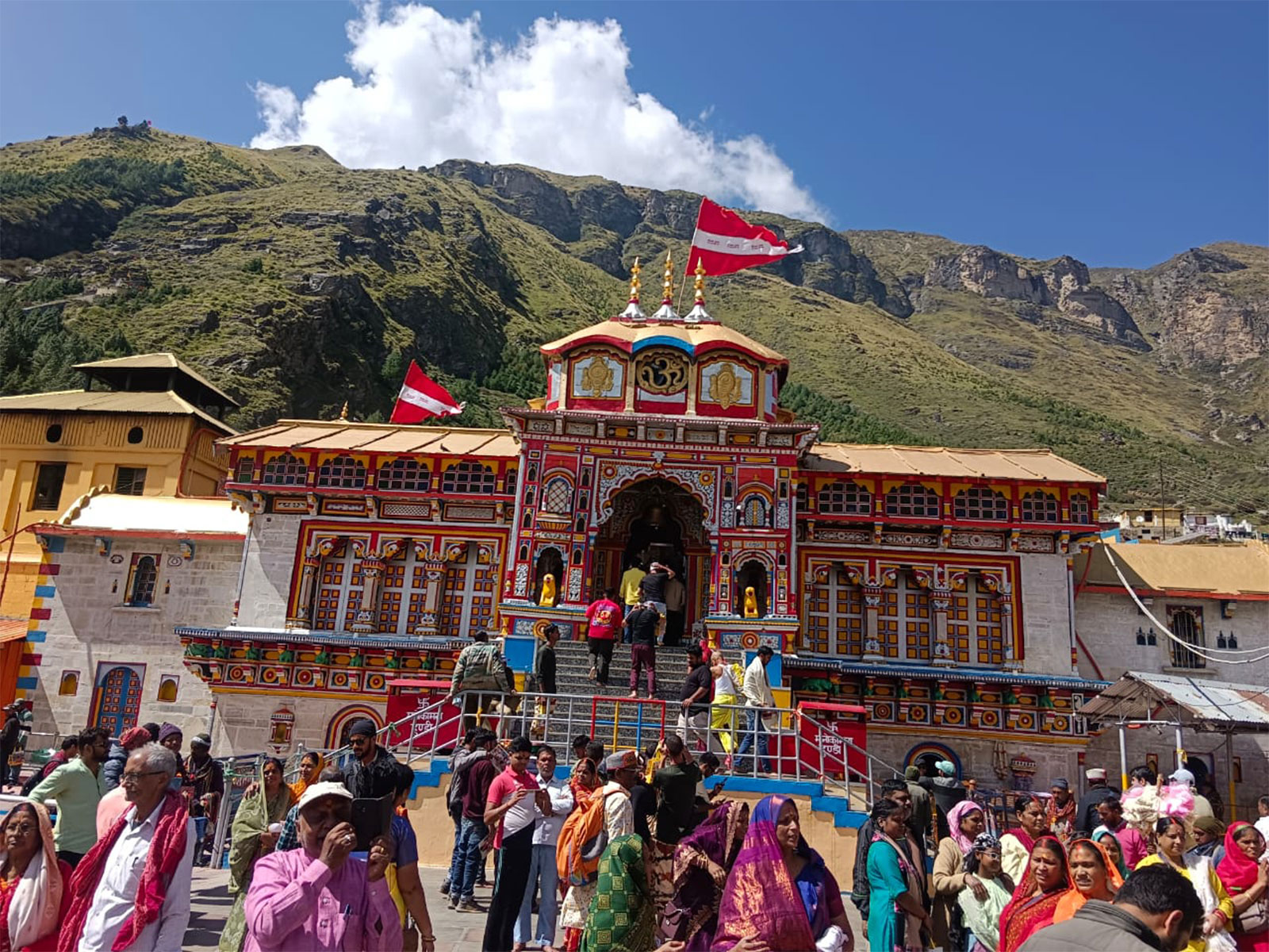 Devotees visit Shri Badrinath Dham (File Photo/ANI) 