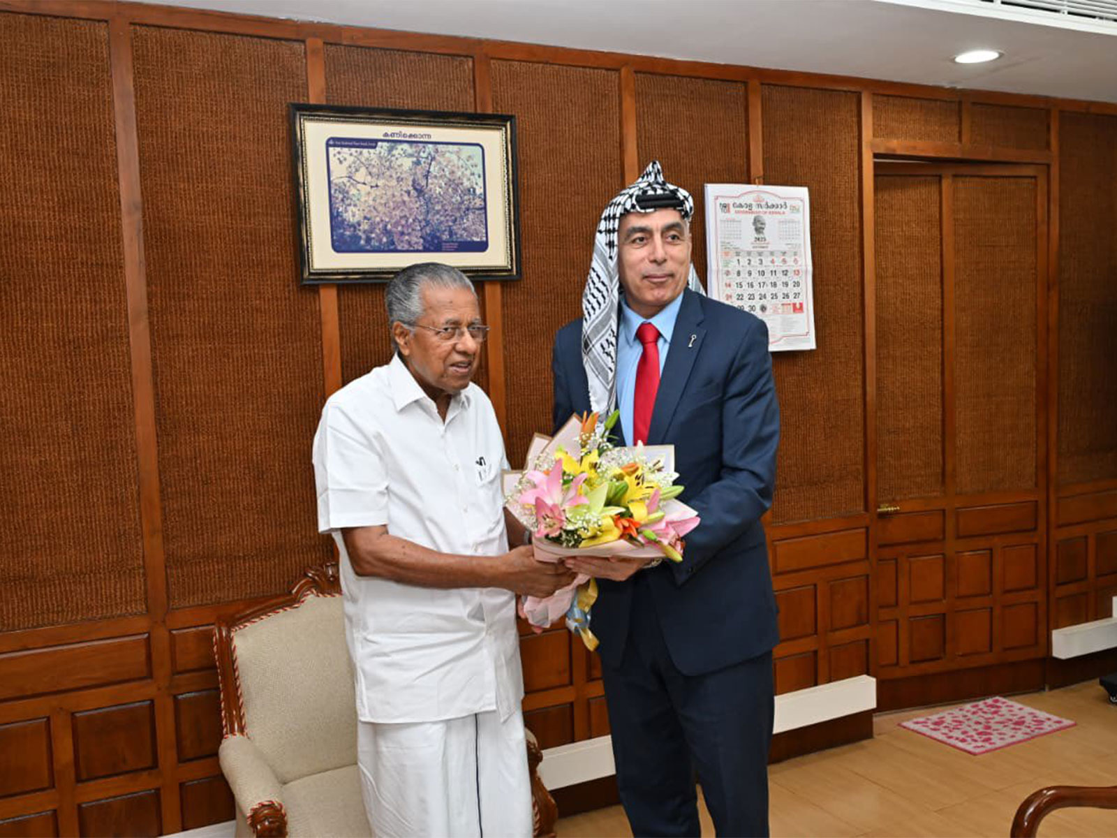 Kerala Chief Minister Pinarayi Vijayan with Palestine’s Ambassador to India, Abdulla Abu Shawesh (Image: X@pinarayivijayan)