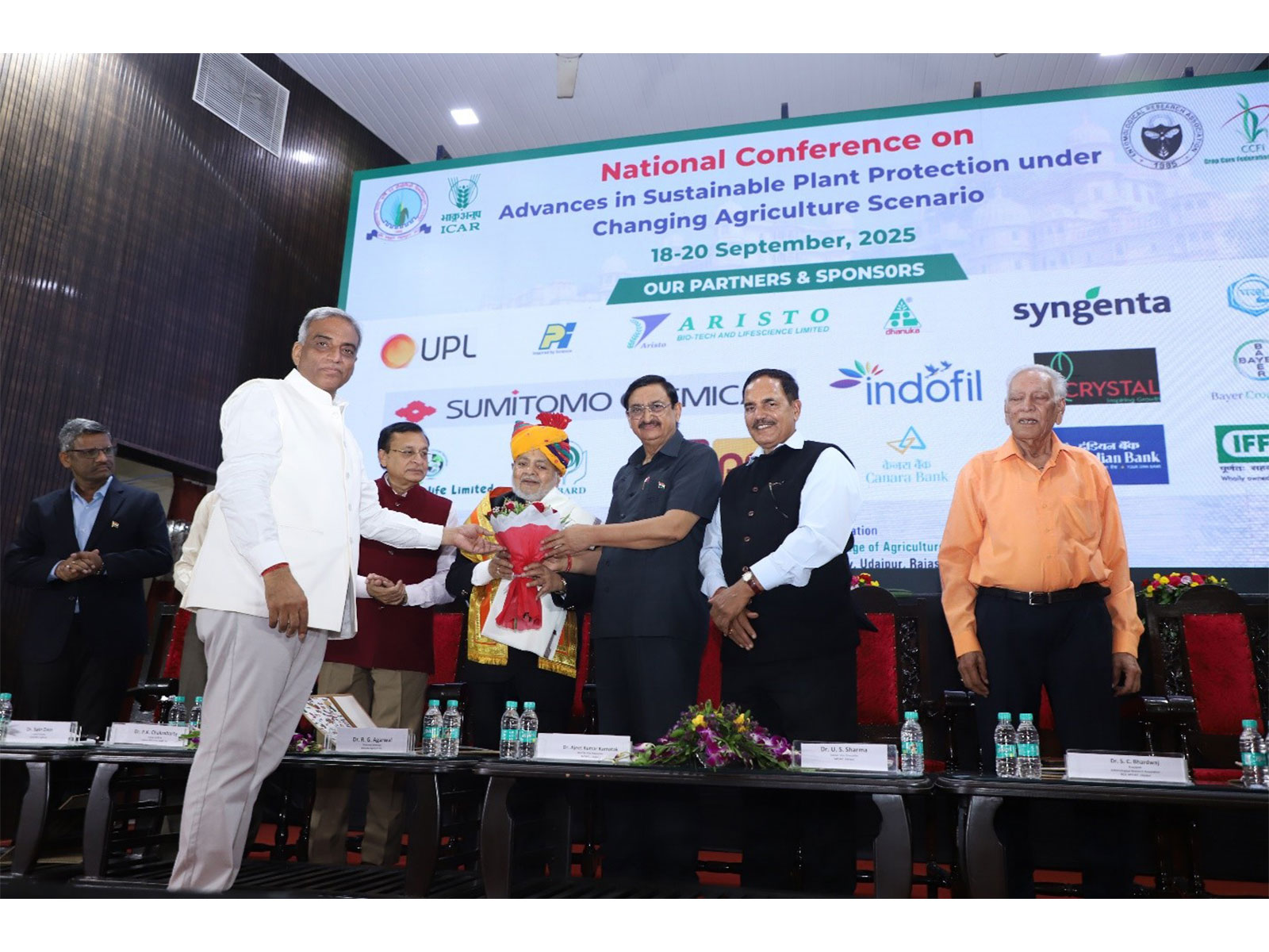 Dr. R.G. Agarwal Receives Prestigious Agro-Industry Leadership Award for Transforming Indian Agriculture