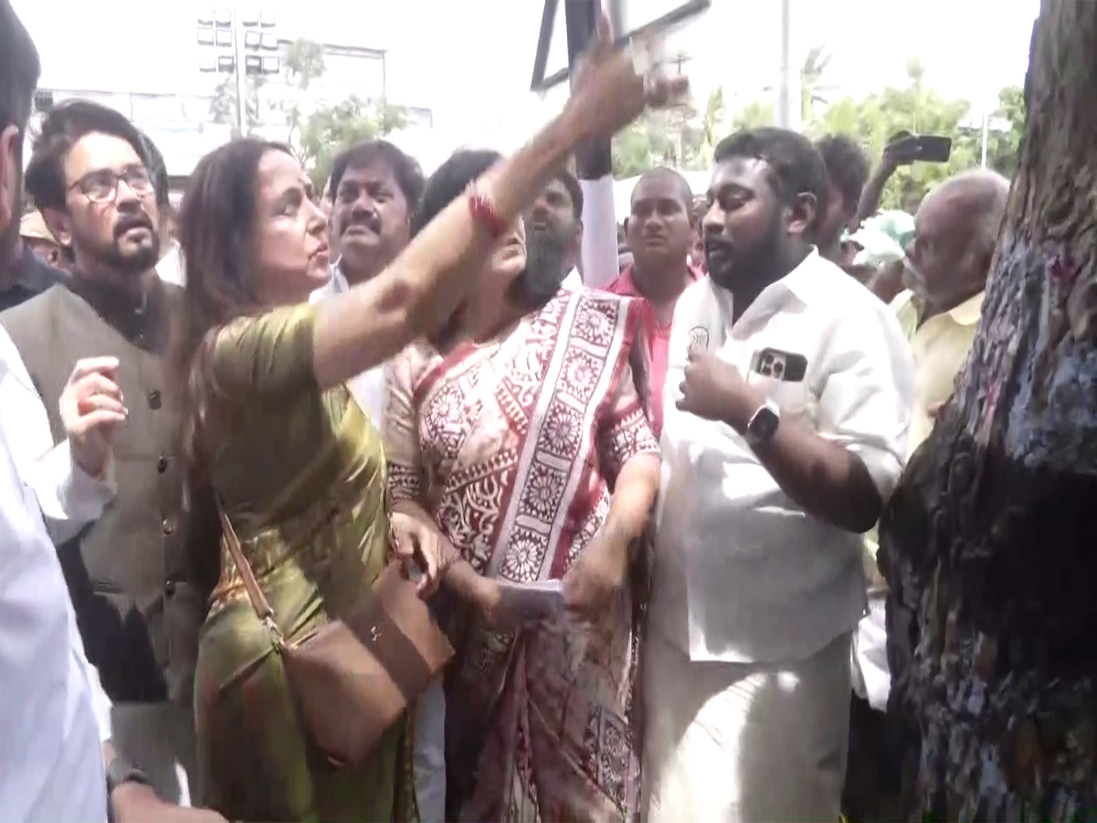 The delegation of NDA-BJP leaders in Karur (Photo/ANI)