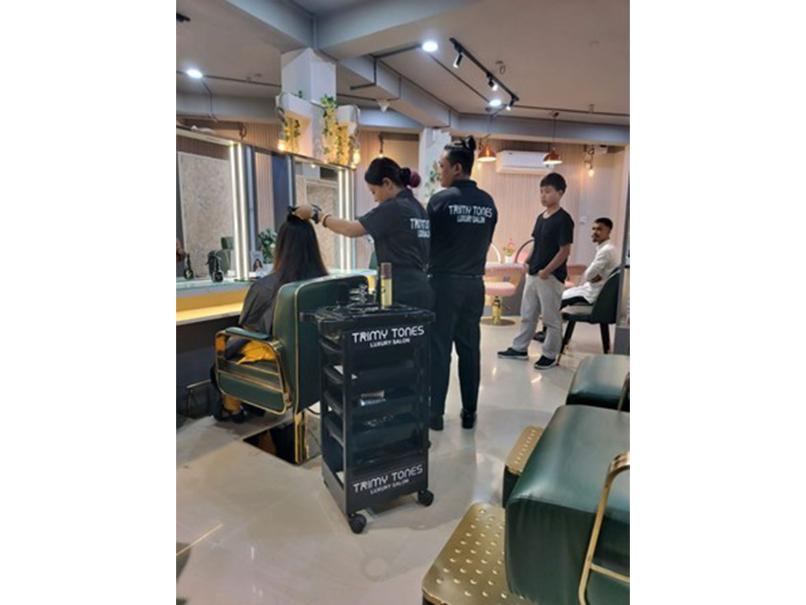 Trimy Tones Expands as India’s Fastest-Growing Salon Franchise Chain Trimy Tones Expands as India’s Fastest-Growing Salon Franchise Chain