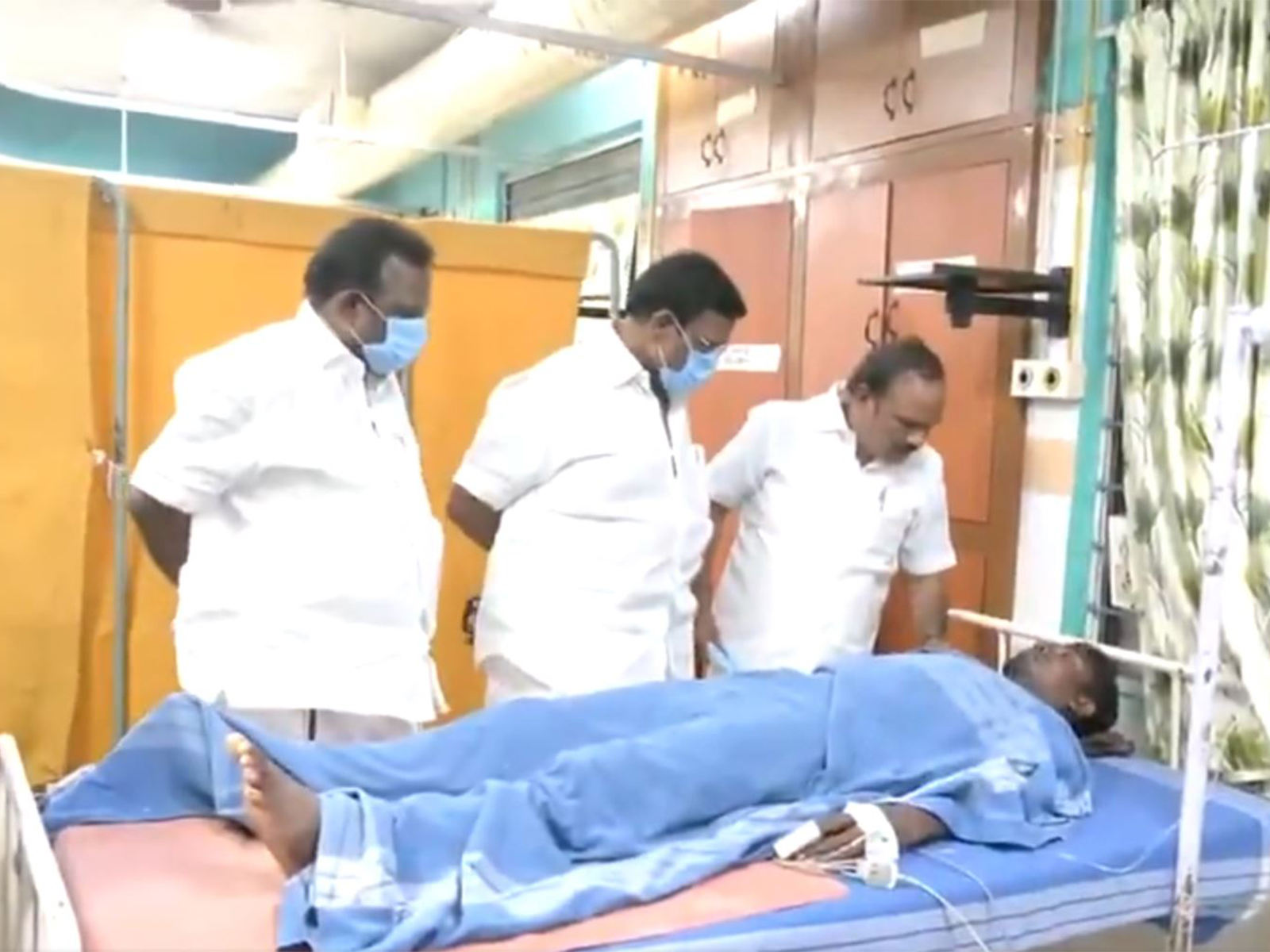 Tamil Nadu Ministers SM Nazar, CV Ganesan visit Stanley Govt hospital to to meet those injured in a steel arch collapse at  Ennore Thermal Power construction site, Chennai,  (Photo/ANI)