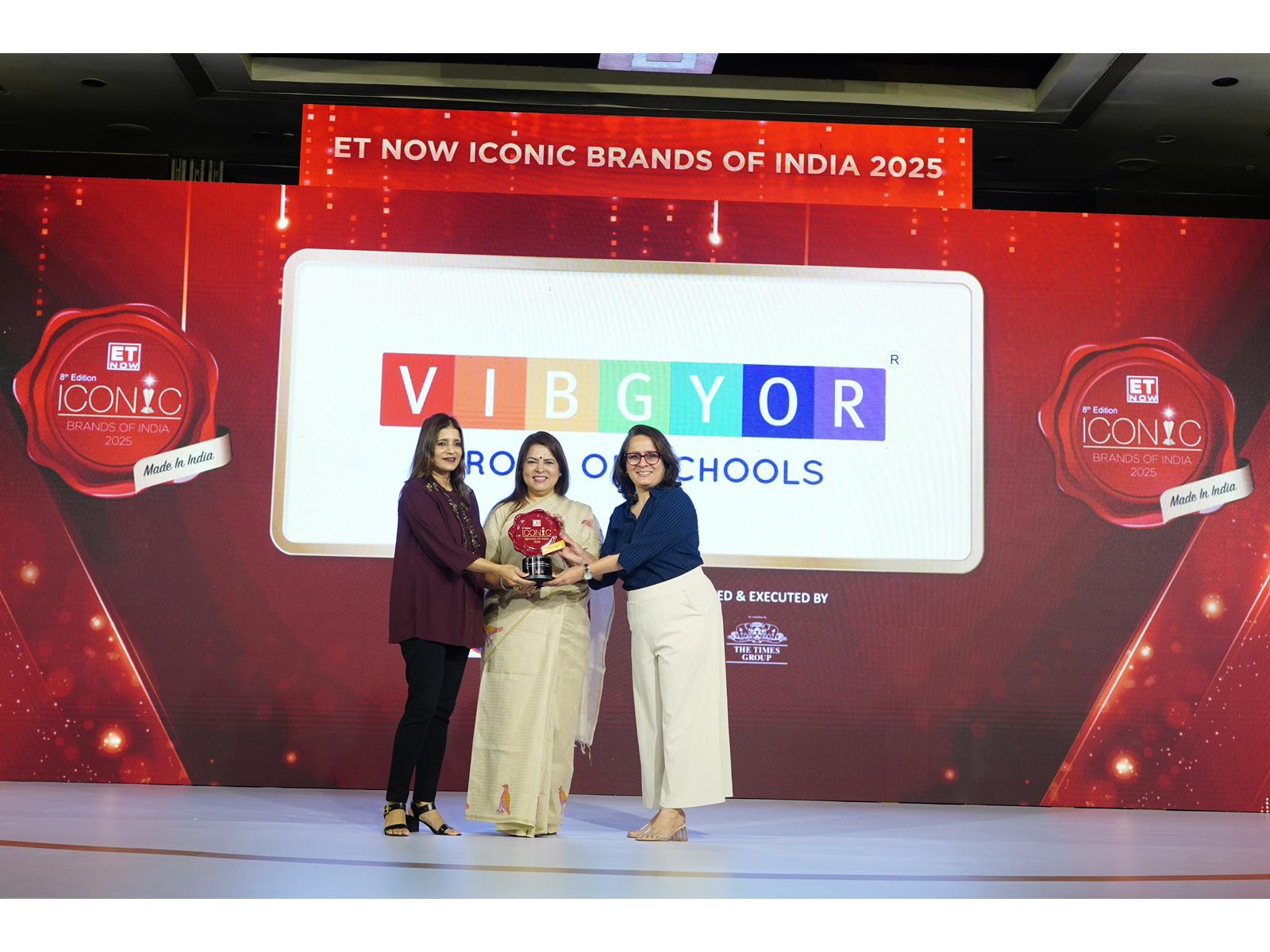 Ms. Kavita Kerawalla Vice chairperson VIBGYOR Group of Schools at the ET NOW Iconic Brands of 2025 event