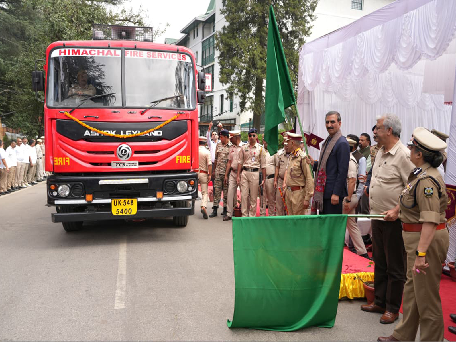Himachal Pradesh CM Sukhu flags off 14 new fire tenders in Shimla (Photo/Himachal CMO) Himachal Pradesh CM Sukhu flags off 14 new fire tenders in Shimla (Photo/Himachal CMO)