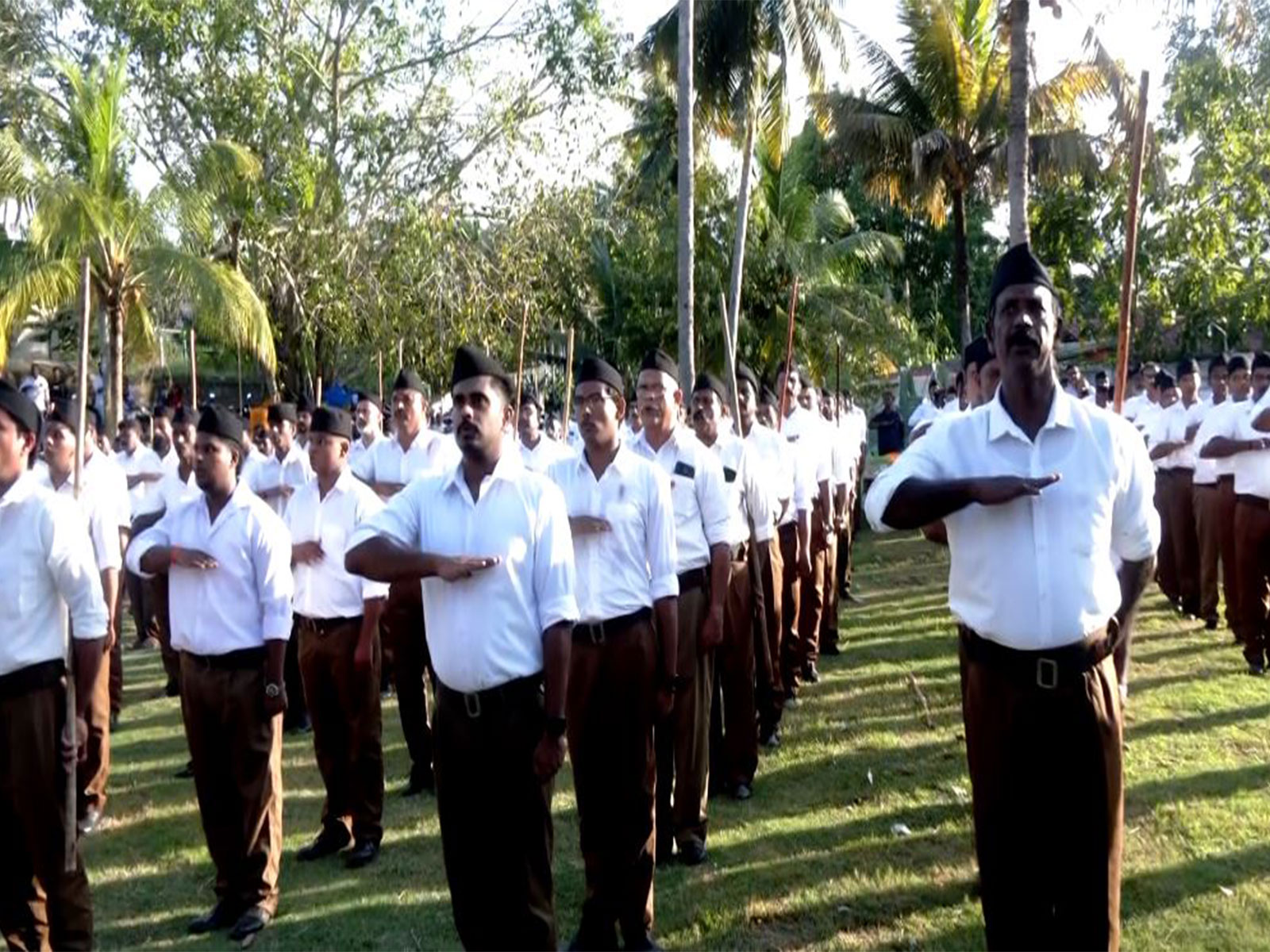 RSS conducts march-pasts across Thiruvananthapuram (Photo/ANI) 