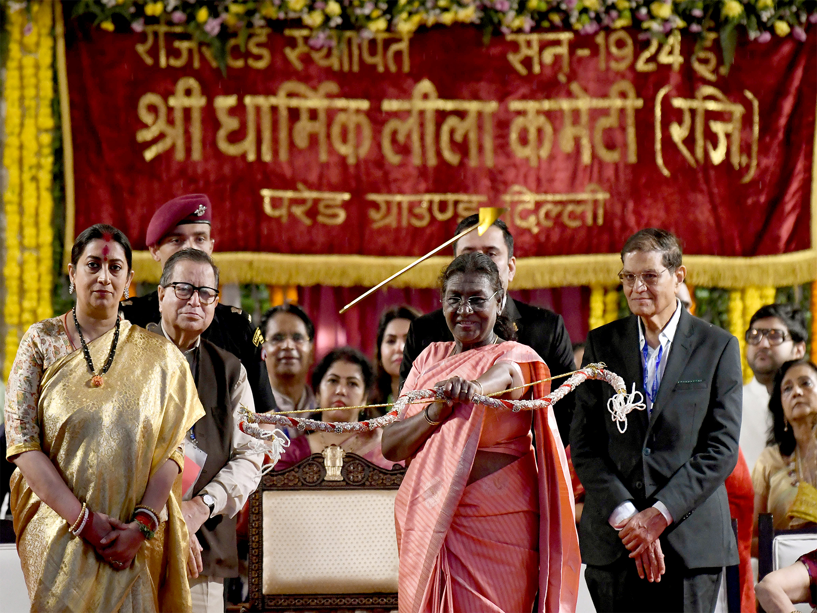 President Droupadi Murmu attends Dussehra celebrations at Red Fort (Photo/ANI) President Droupadi Murmu attends Dussehra celebrations at Red Fort (Photo/ANI)