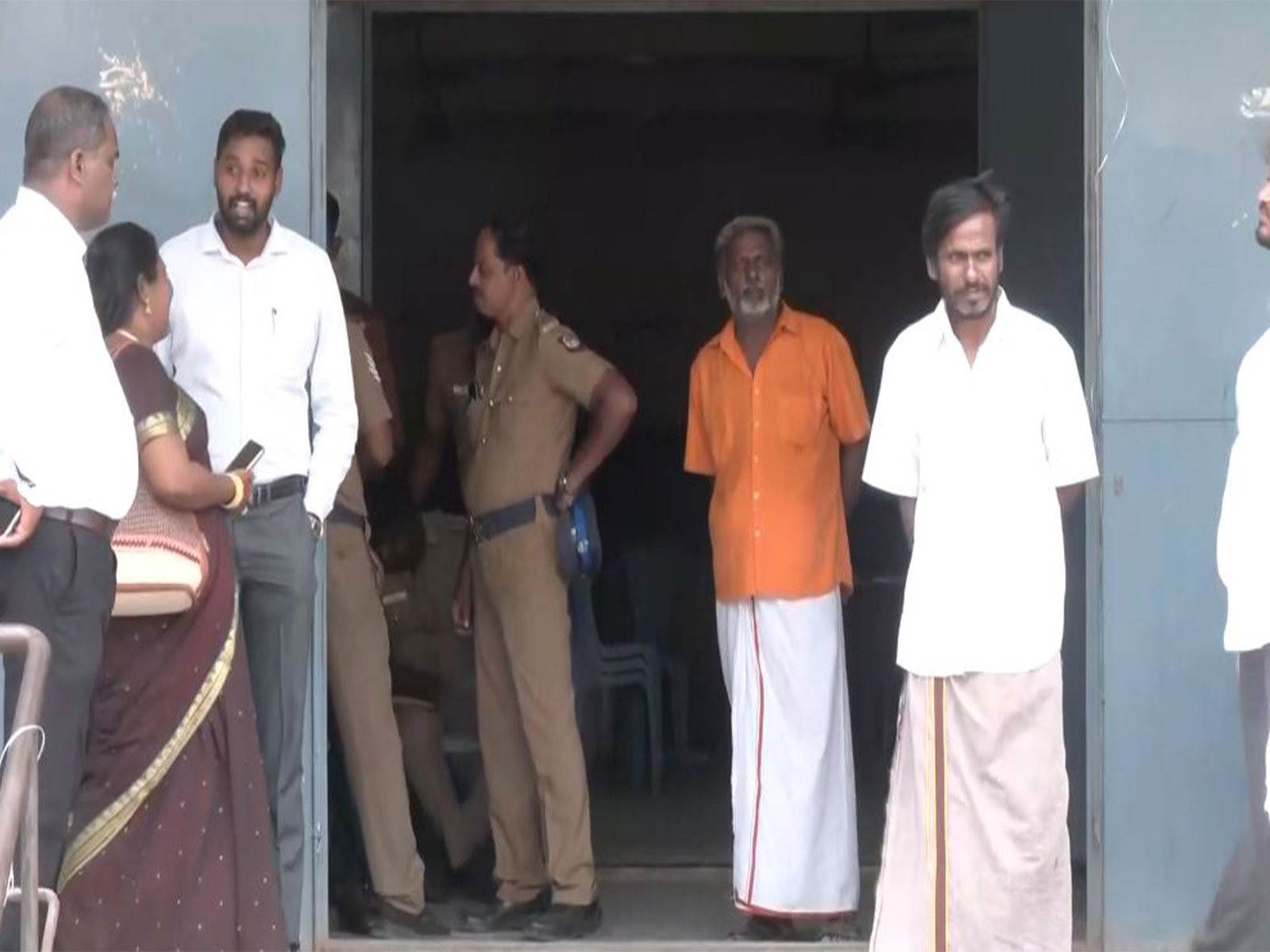 Visuals from outside police station where RSS workers were detained (Photo/ANI)