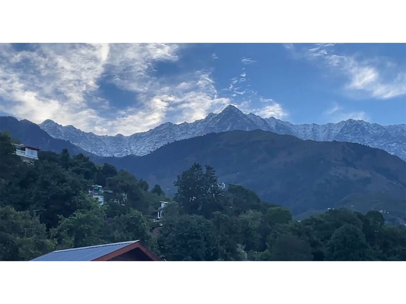 Dhauladhar Mountain Range Receives Snowfall