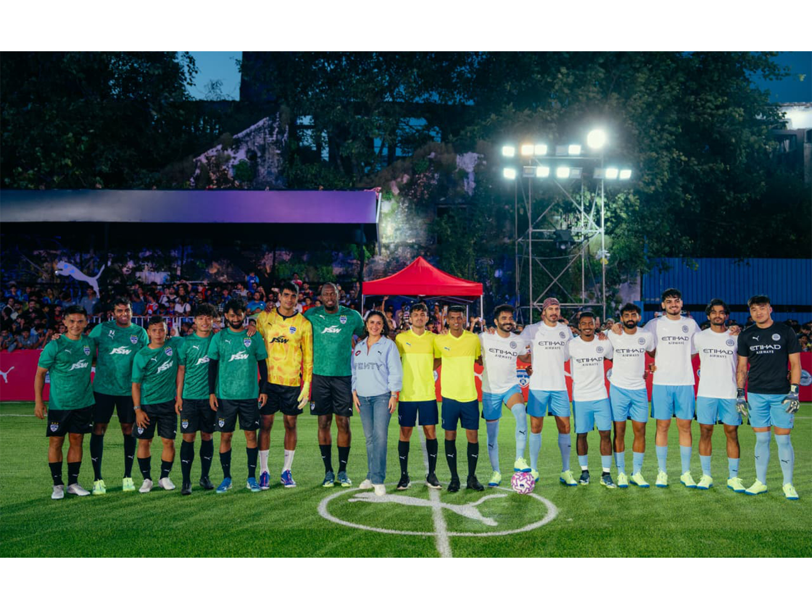 Usain Bolt with top footballers in Mumbai following 5v5 match. (Photo: PUMA India)