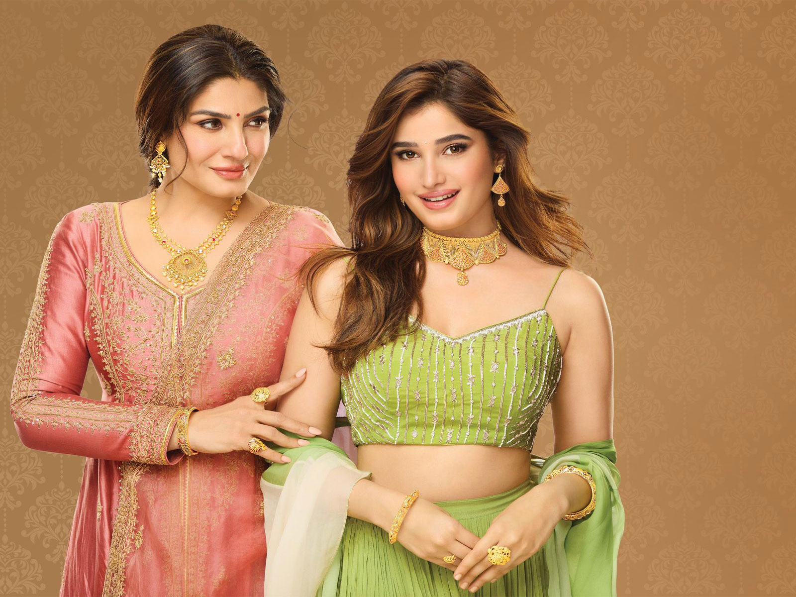 Mother-daughter duo Raveena Tandon and Rasha Thadani (Image source: Reliance Jewels) 
