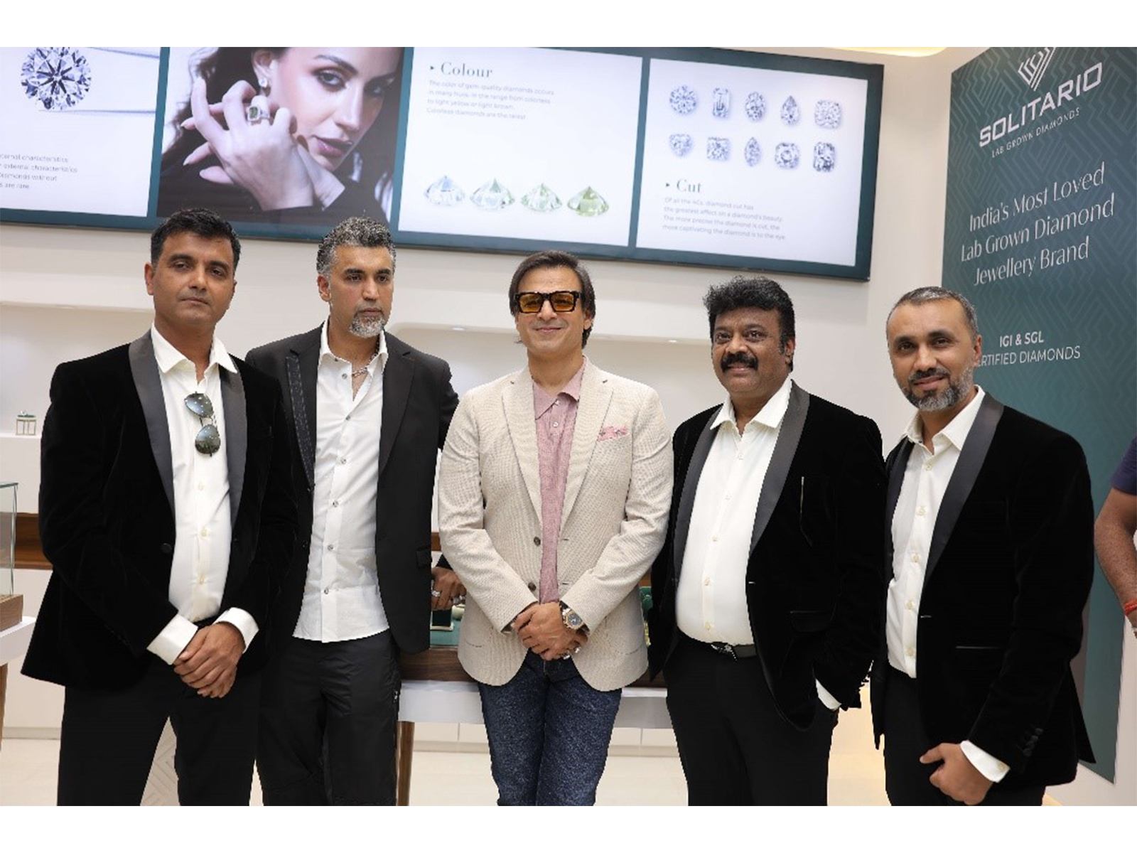 Solitario Blings India this Navratri: Launches 10 new stores and 10 new SIS across India Solitario Blings India this Navratri: Launches 10 new stores and 10 new SIS across India