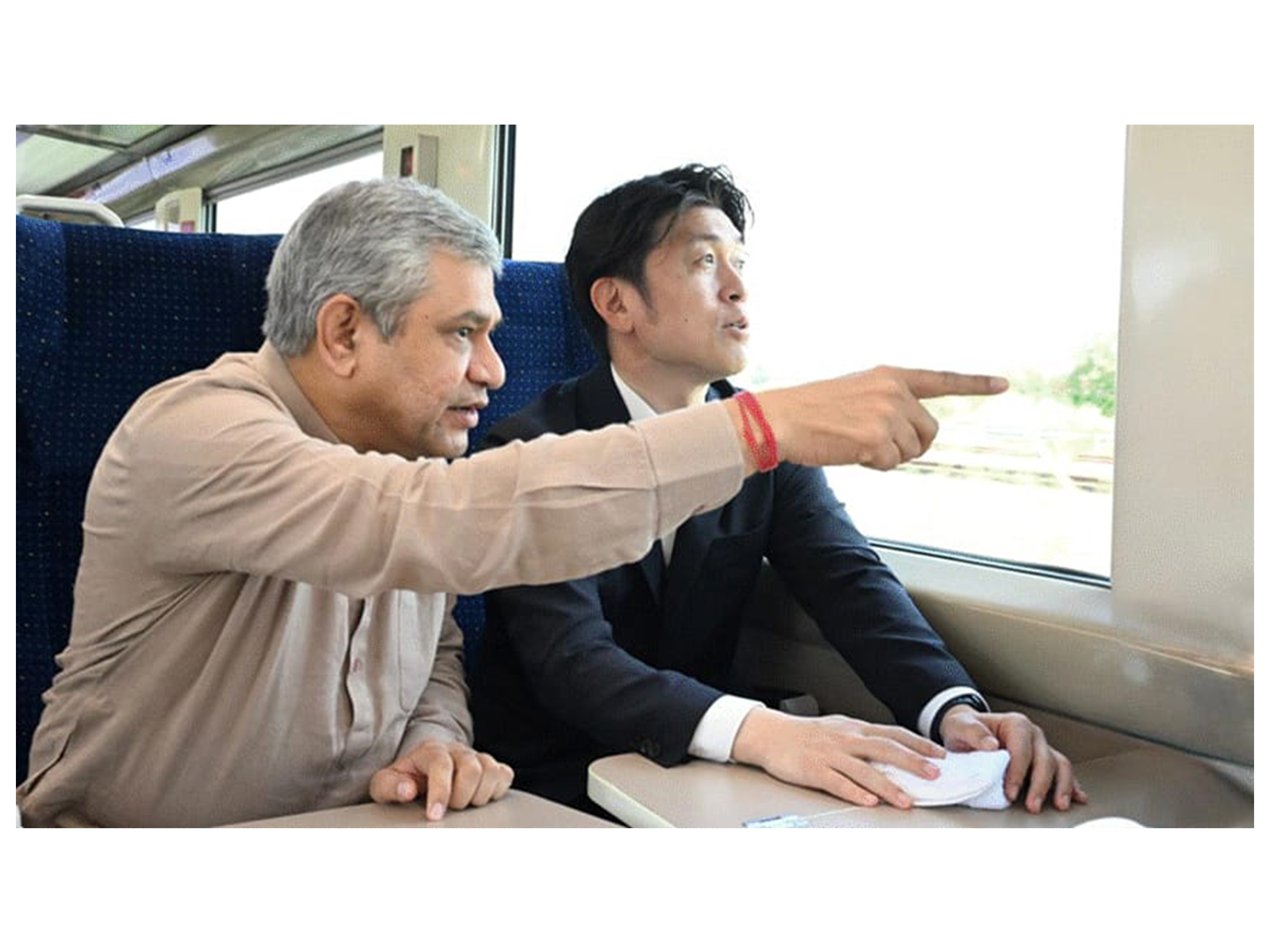 Union Minister Ashwini Vaishnaw with Japan’s Minister Hiromasa Nakano (Photo/ Ministry of Railways)