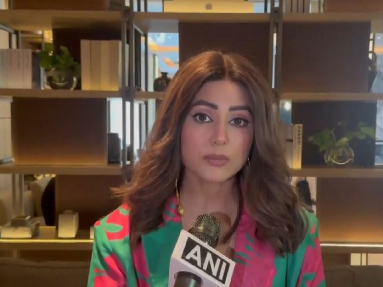 Actor Hina Khan (Photo: ANI)