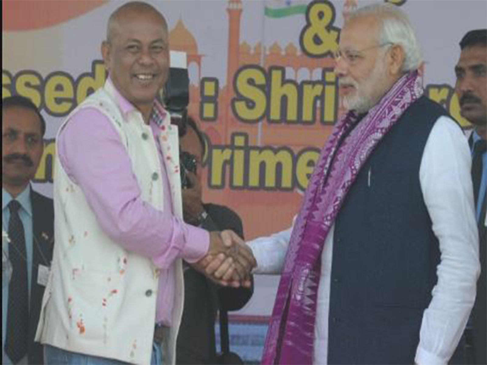 Prime Minister Narendra Modi and Hagrama Mohilary, CEM Bodoland Territorial Council (Photo/X: @narendramodi) Prime Minister Narendra Modi and Hagrama Mohilary, CEM Bodoland Territorial Council (Photo/X: @narendramodi)