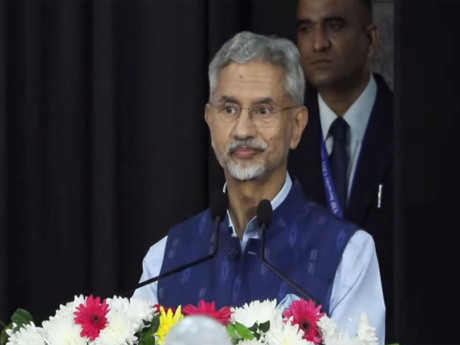 External Affairs Minister S Jaishankar speaks at the inaugural session of the Aravalli Summit 2025 at Jawaharlal Nehru University, highlighting India’s rise in an “exceptionally turbulent era.” (Photo: X/@DrSJaishankar)
