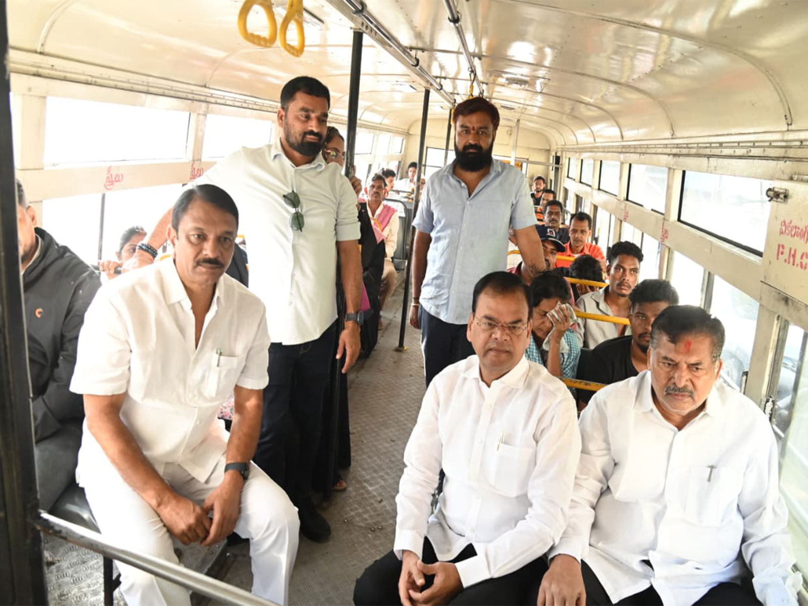 BRS MLAs travelling in RTC bus from Nampally exhibition ground to Assembly (Photo/ANI)