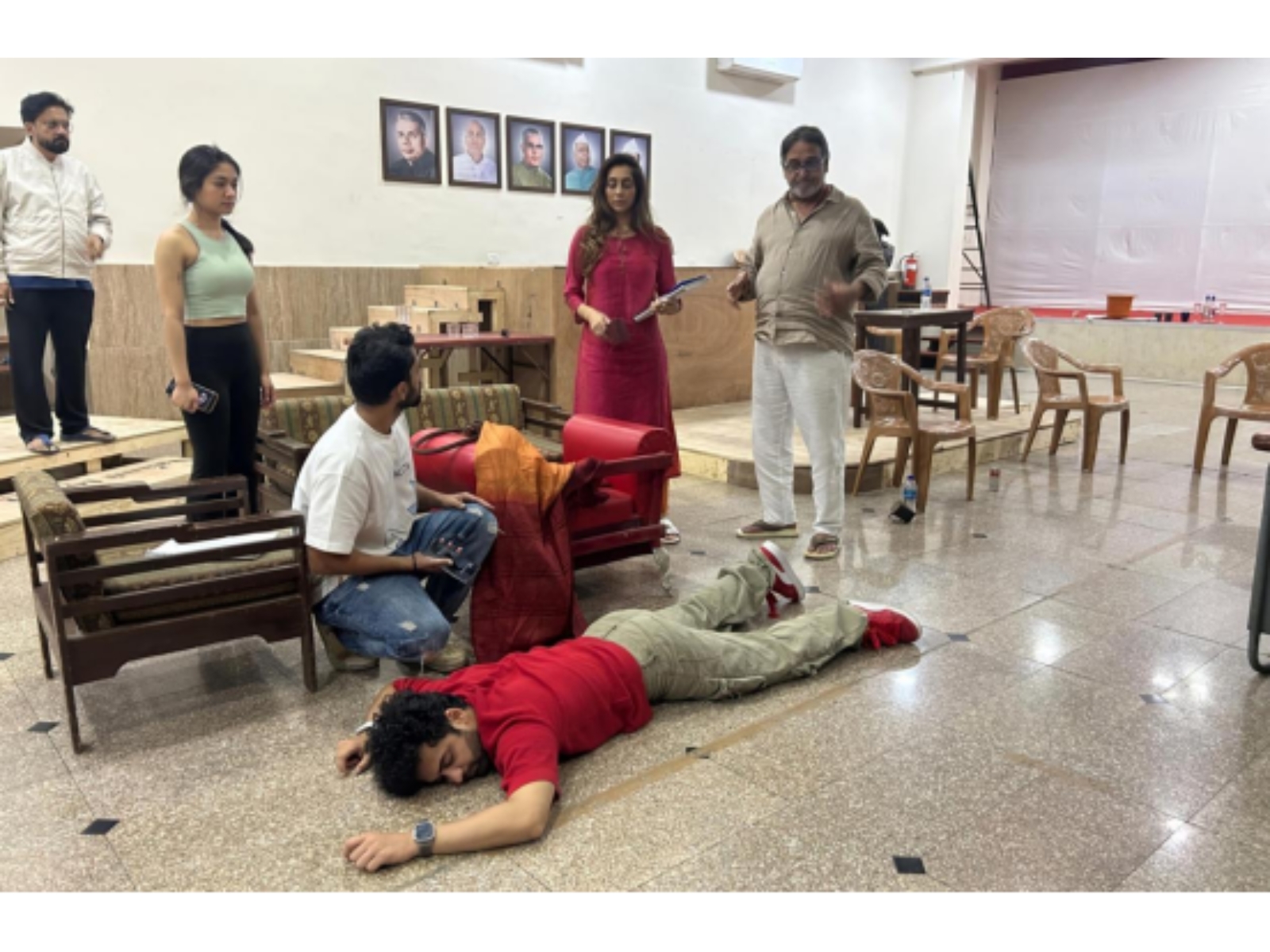 Mahesh Manjrekar, Anusha Dandekar and Sumedh Mudgalkar at the rehearsals of AGP World's 'Lovable Rascal'