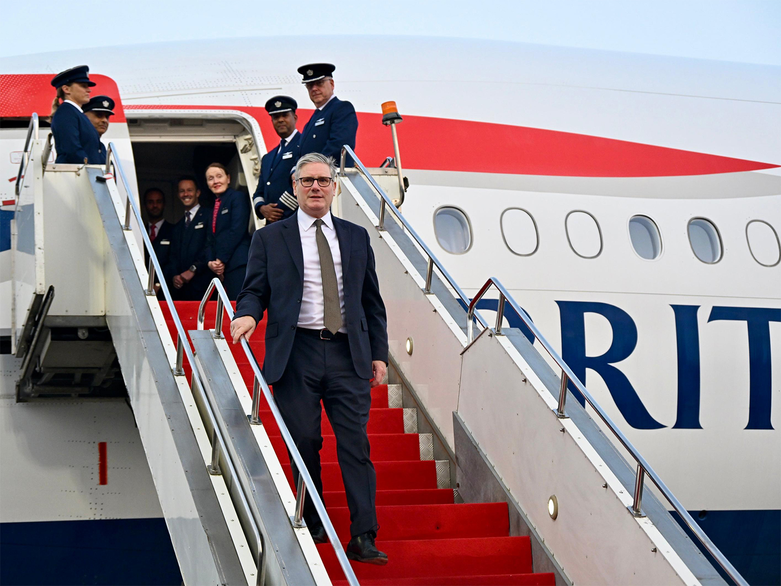 UK PM Keir Starmer arrives in India (Photo/ Raj Bhavan)