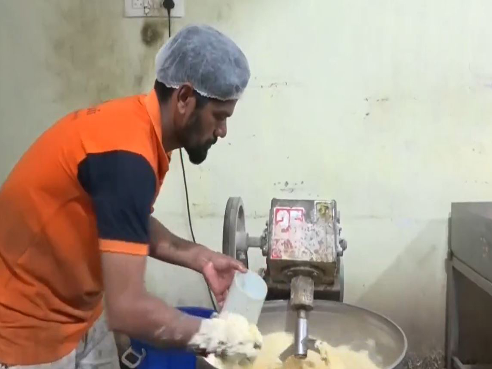 Visual of sweet production in a shop based in Trichy (Photo/ANI)