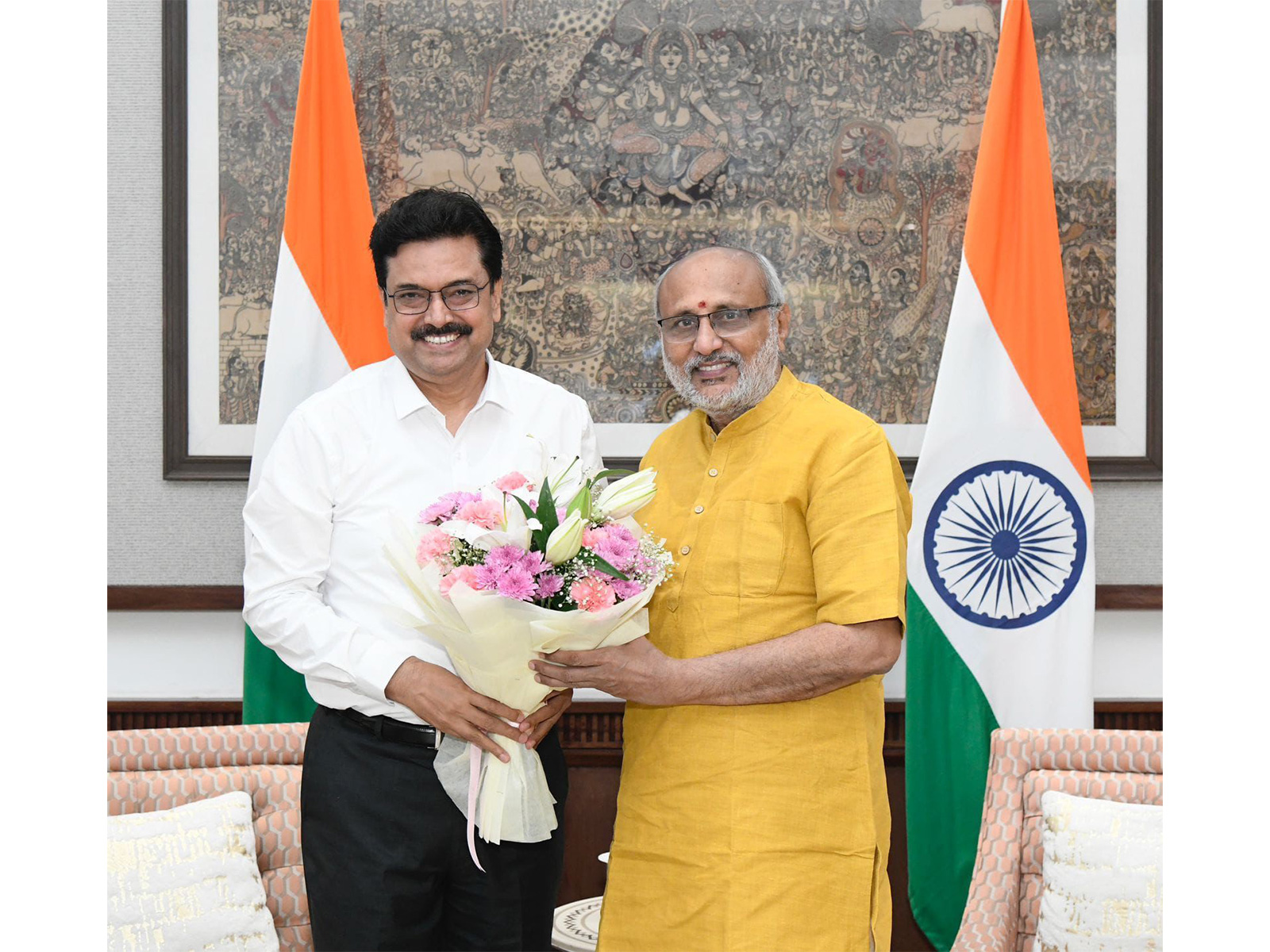 Vice Chancellor, DU with VP C P Radhakrishnan. (Photo/ANI)