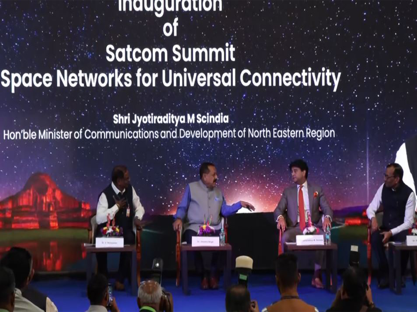 Union Minister Jyotiraditya Scindia along with other experts at  India Mobile Congress  (Photo/ANI)