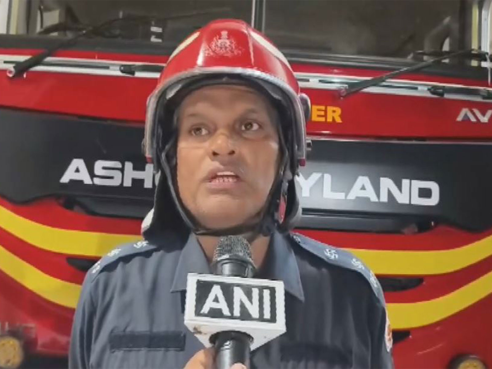 Fire Officer Manoj Mahlawat (Photo/ANI)