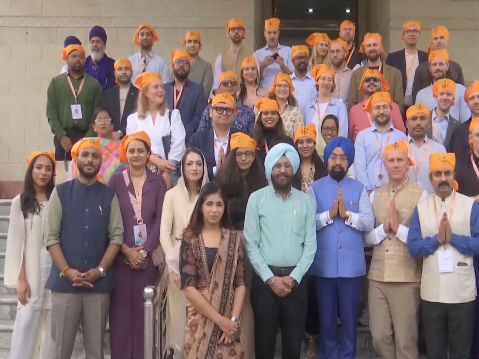 Delegates of Indo-German Young leaders Forum visit Gurudwara Rakabganj Sahib (Photo/ANI)