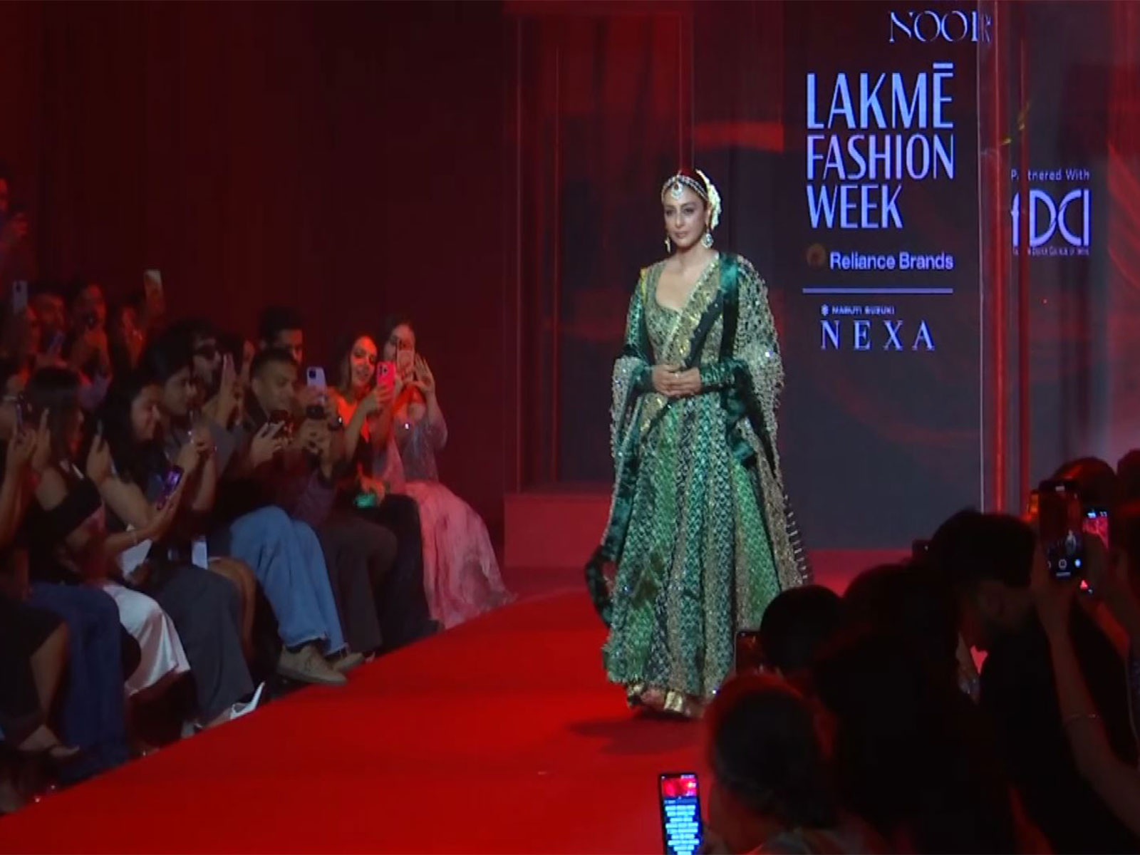 Tabu walks ramp at Lakme Fashion Week 2025 (Photo: ANI)