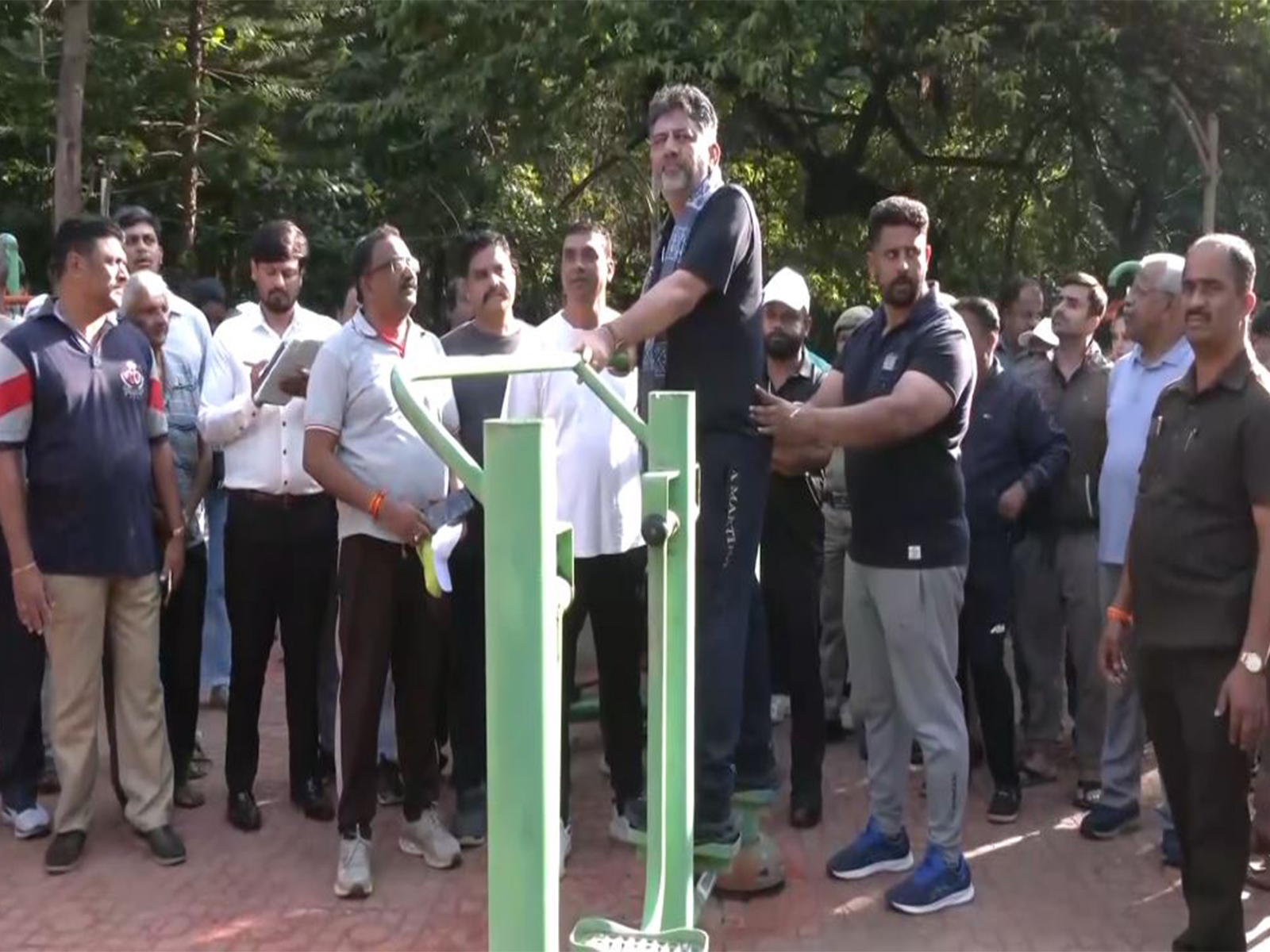Karnataka Dy CM DK Shivakumar participates in 'Bengaluru Nadige' programme at JP Park in the Rajarajeshwari Nagar Assembly constituency on Sunday. (Photo/ANI)