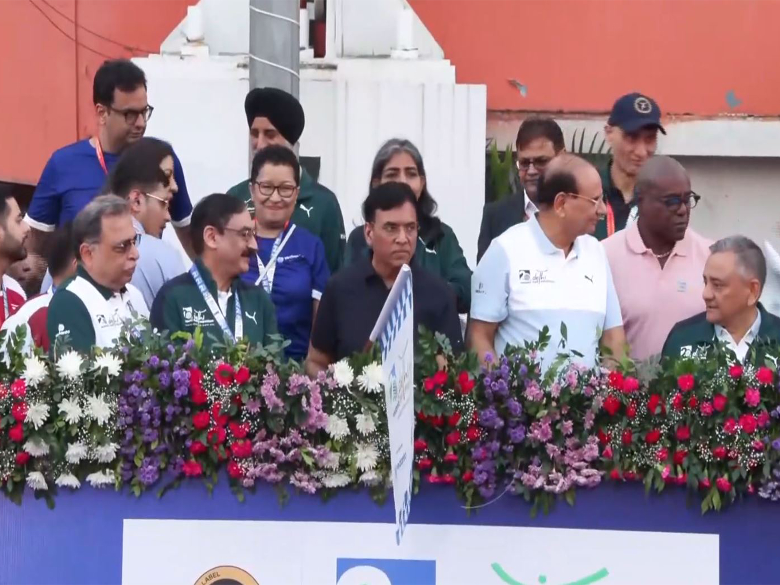 Union Minister Mansukh Mandaviya flags off 20th edition of Delhi Half Marathon (Photo/ANI)