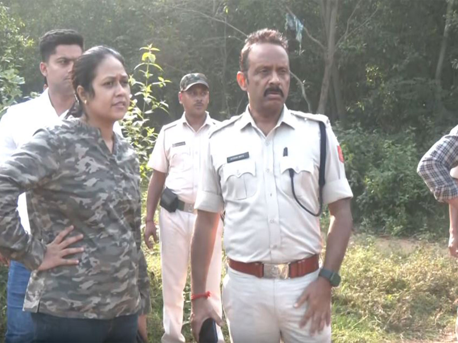 West Bengal Police at the site of the incident Photo/ANI)