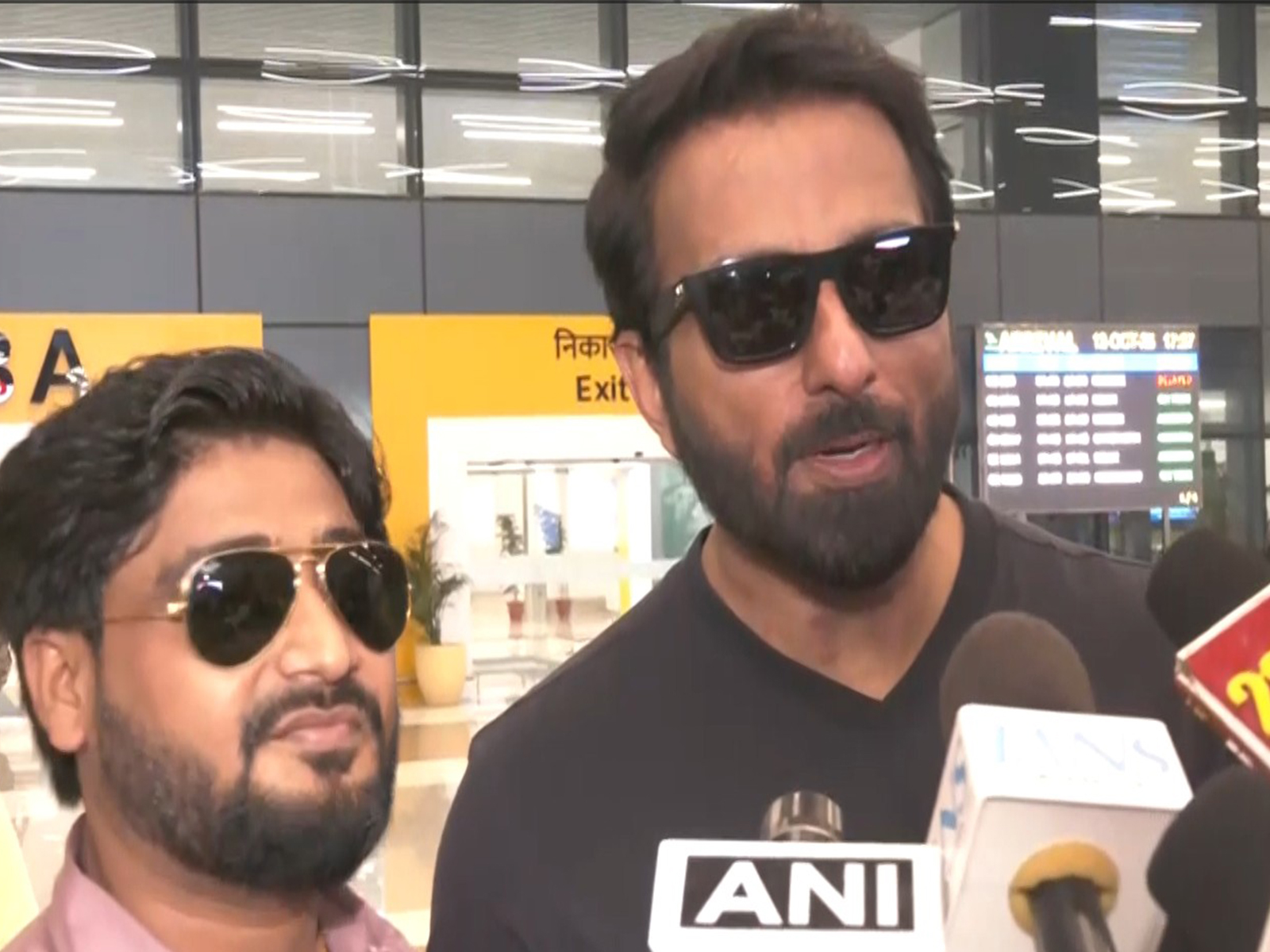 Sonu Sood (Photo/ANI) Sonu Sood (Photo/ANI)